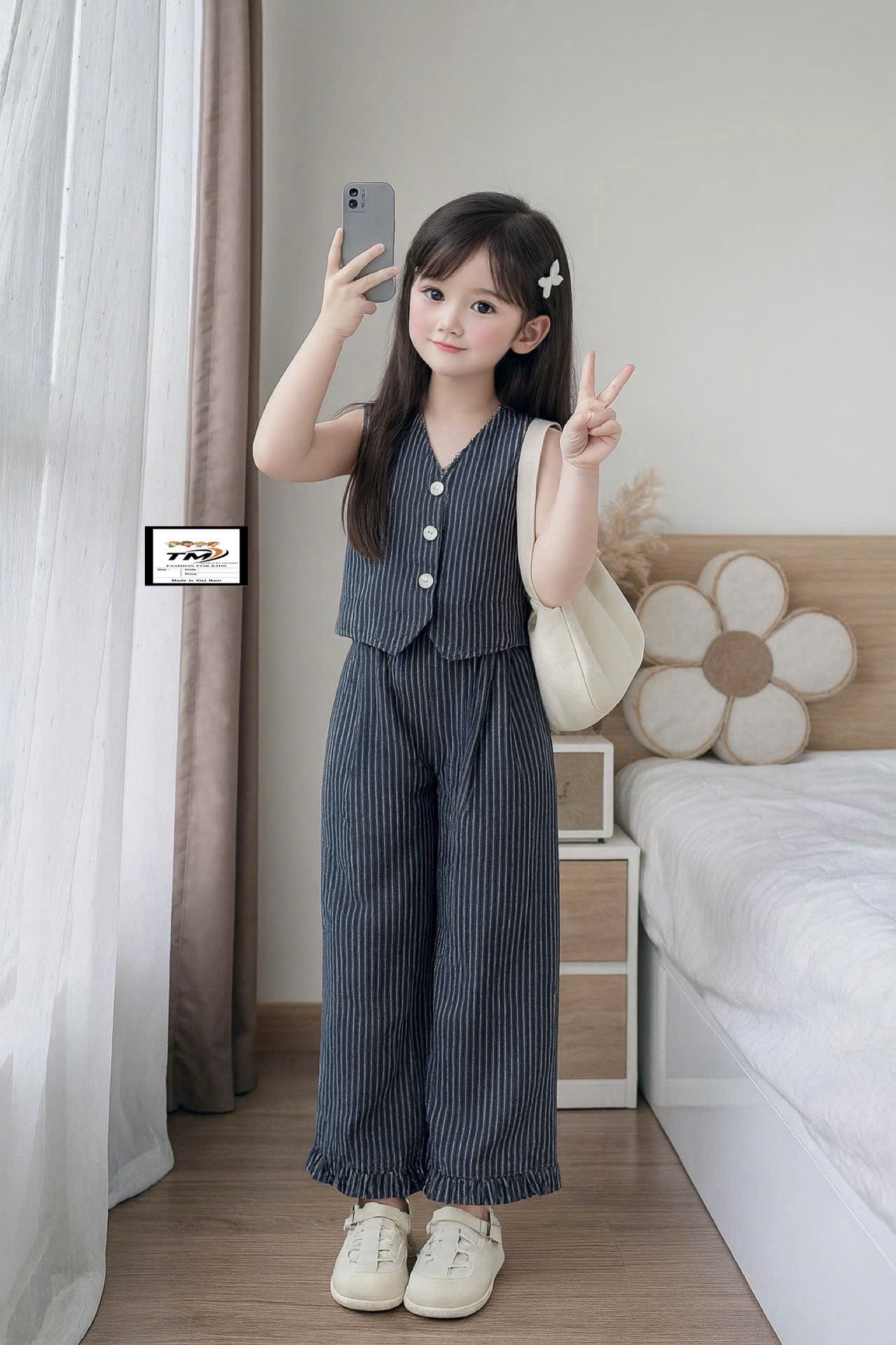 Sét bộ áo gile quần xuông kẻ bé gái