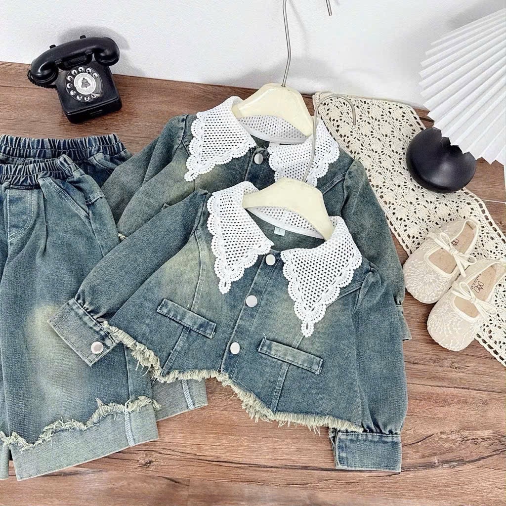 Bộ bò cổ ren croptop quần xuông bé gái