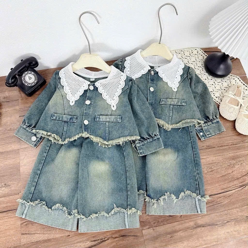 Bộ bò cổ ren croptop quần xuông bé gái