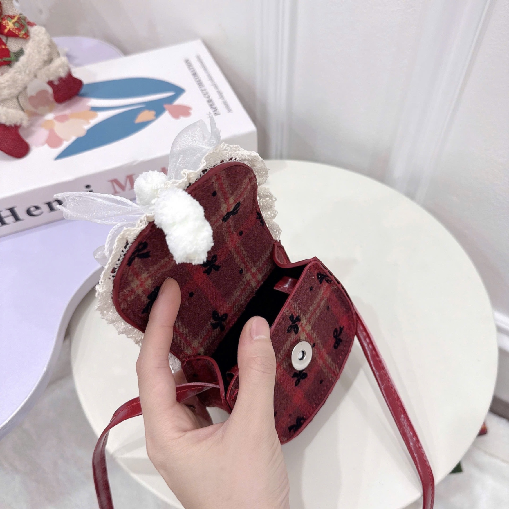 Túi caro hình nơ bé gái