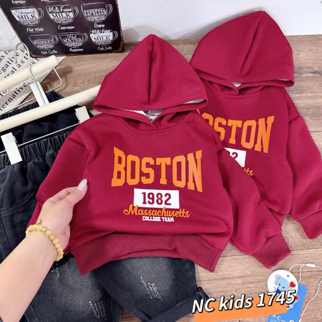 Sét bộ nỉ chữ mũ liền quần bò khói bé trai