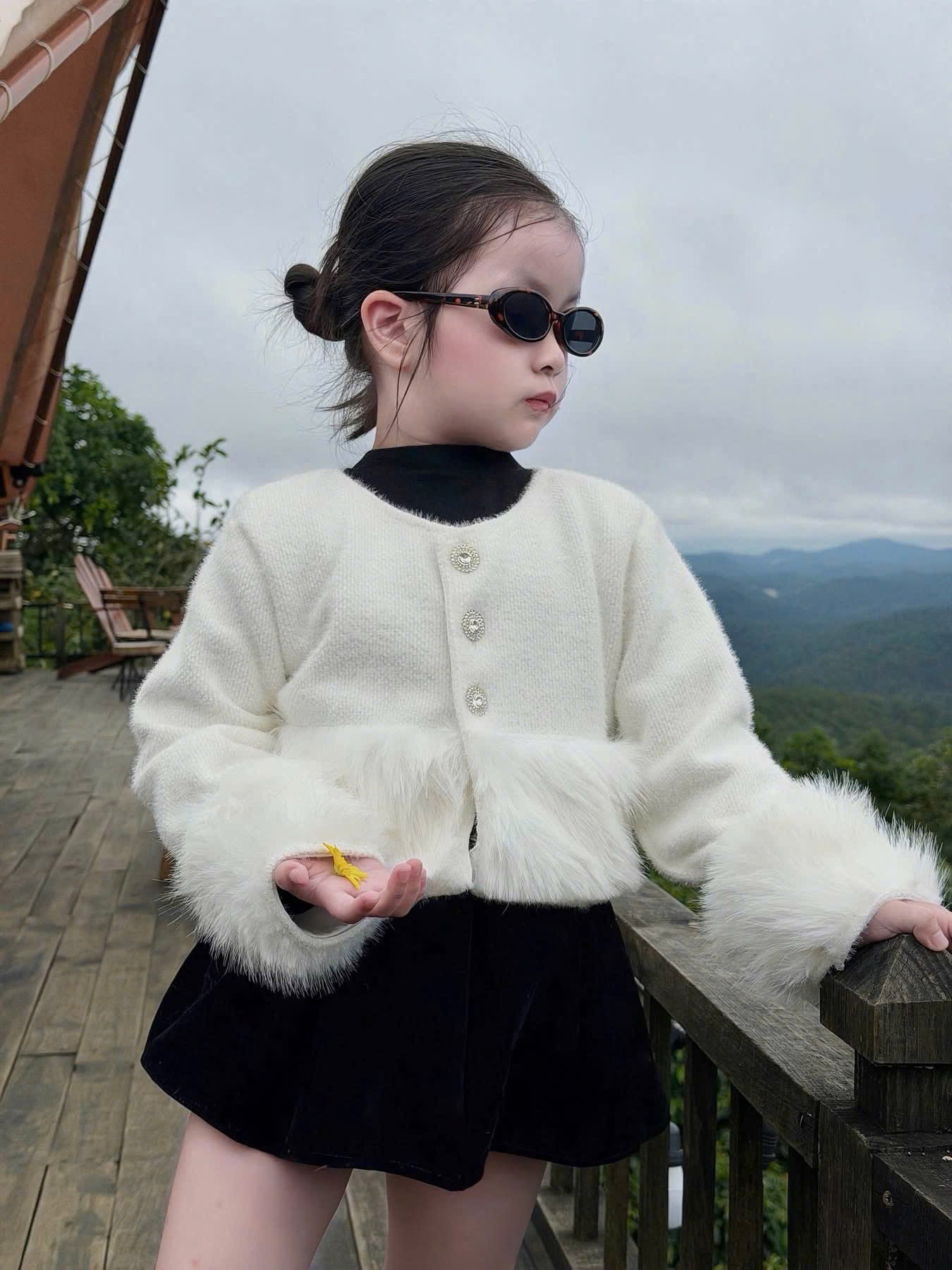 Sét áo dạ lông mịn chân váy nhung đen bé gái