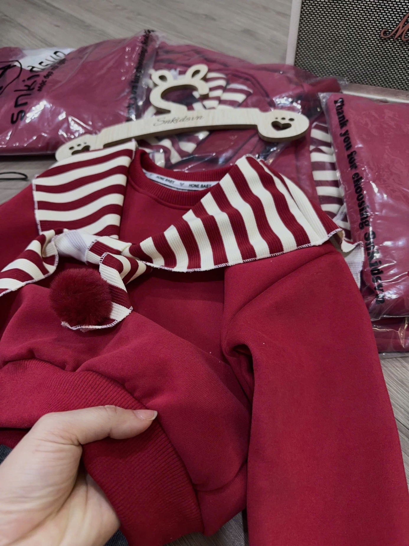 Sét bộ nỉ lót lông mịn quần legging khăn kẻ bé gái