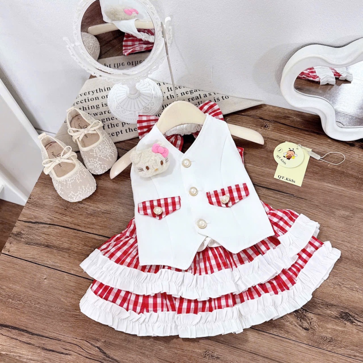 Sét áo giả vest cổ yếm cv kẻ caro tầng bé gái