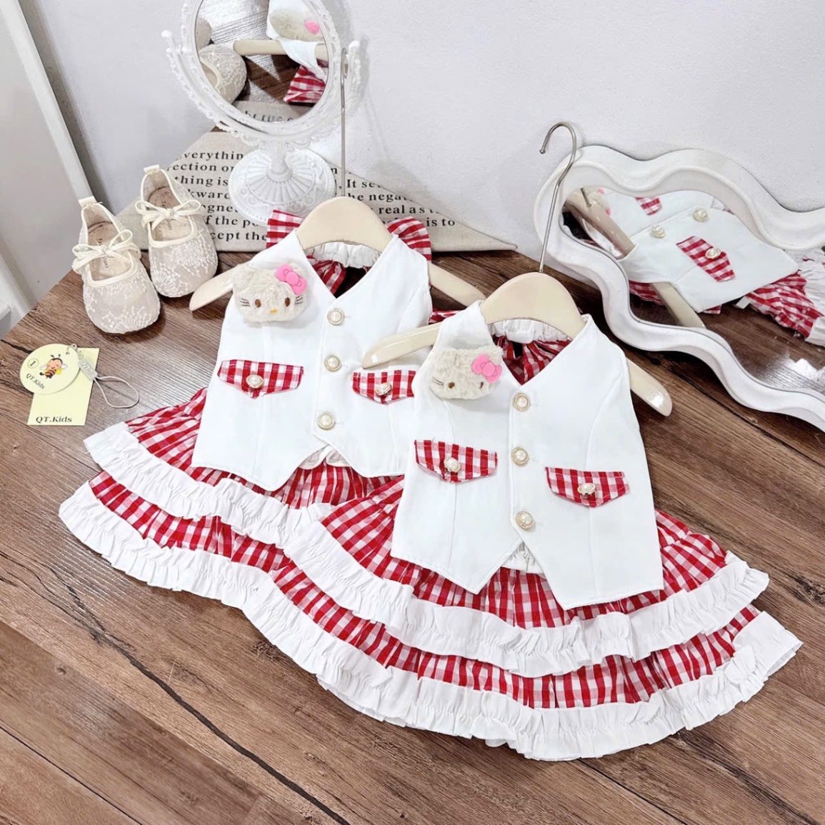 Sét áo giả vest cổ yếm cv kẻ caro tầng bé gái