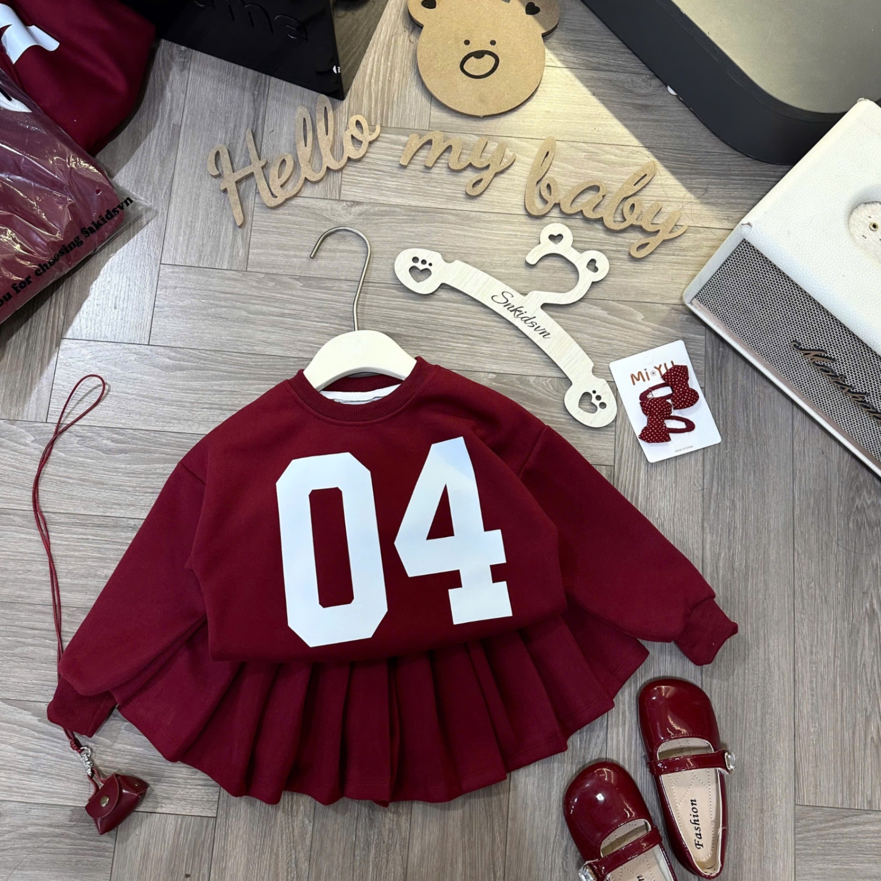 Bộ nỉ hai da số 04 bé gái