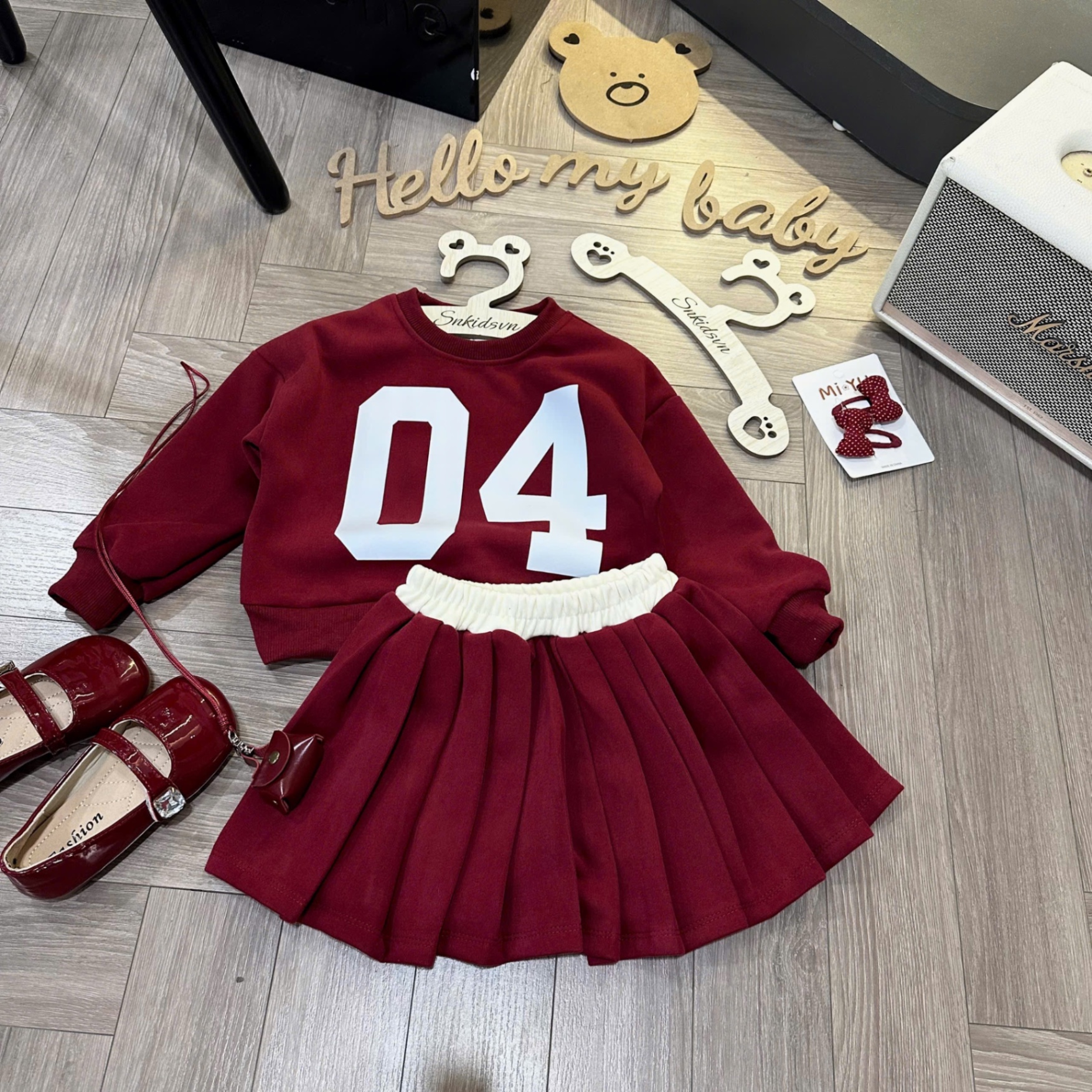 Bộ nỉ hai da số 04 bé gái