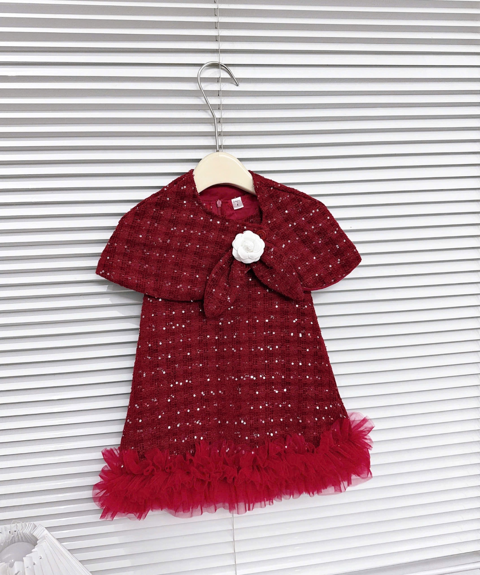 Váy dạ choàng đỏ bé gái