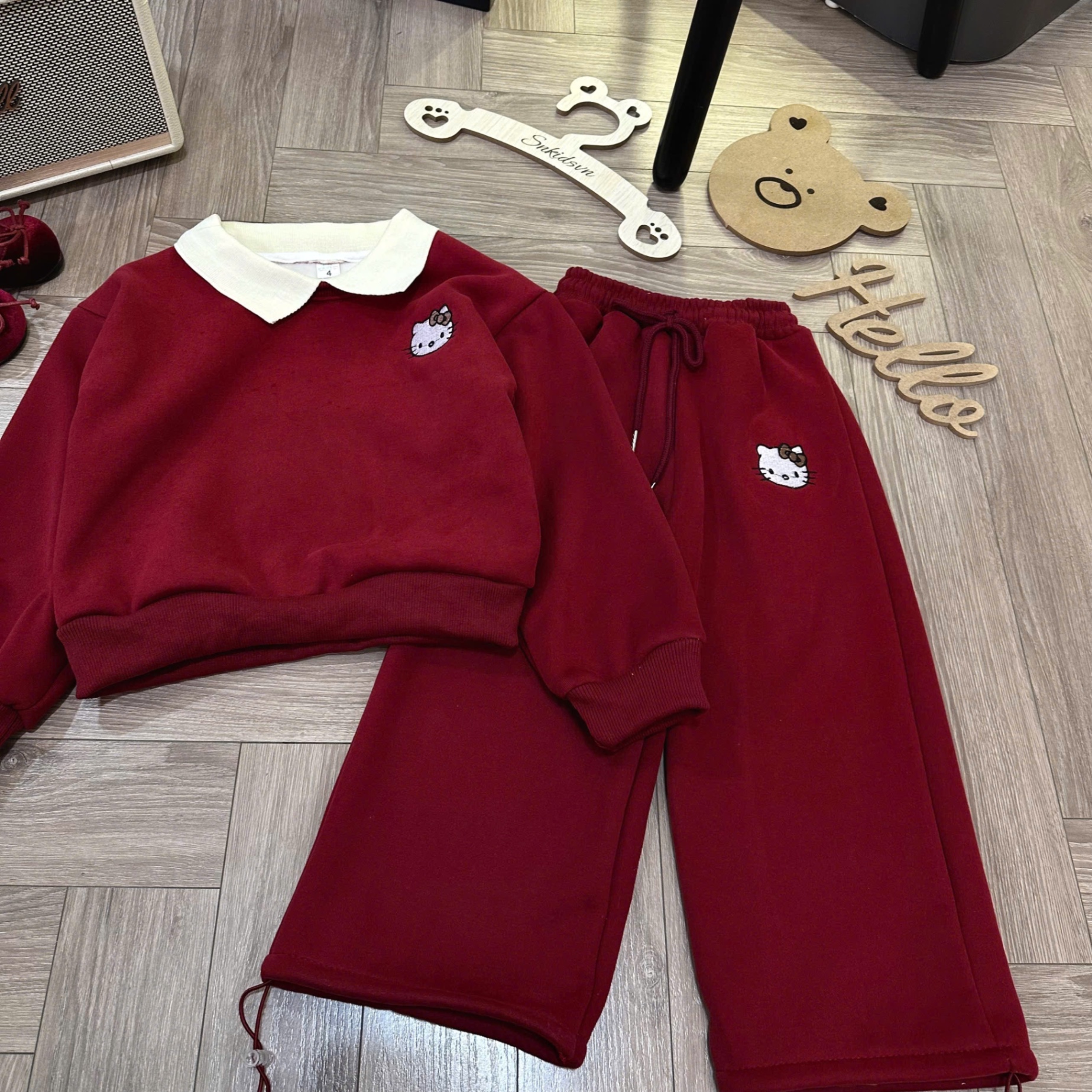 Sét bộ nỉ lót lông mịn kitty đỏ quần xuông bé gái