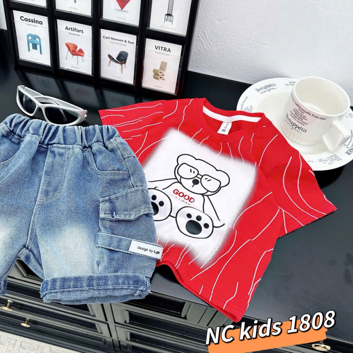 Sét áo gấu đỏ quần sooc bò bé gái