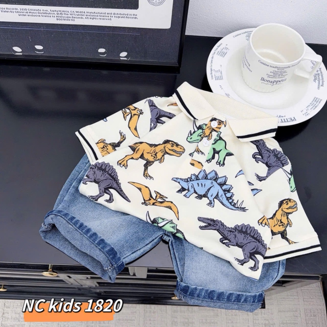 Sét khủng long cộc tay quần sooc bò bé trai