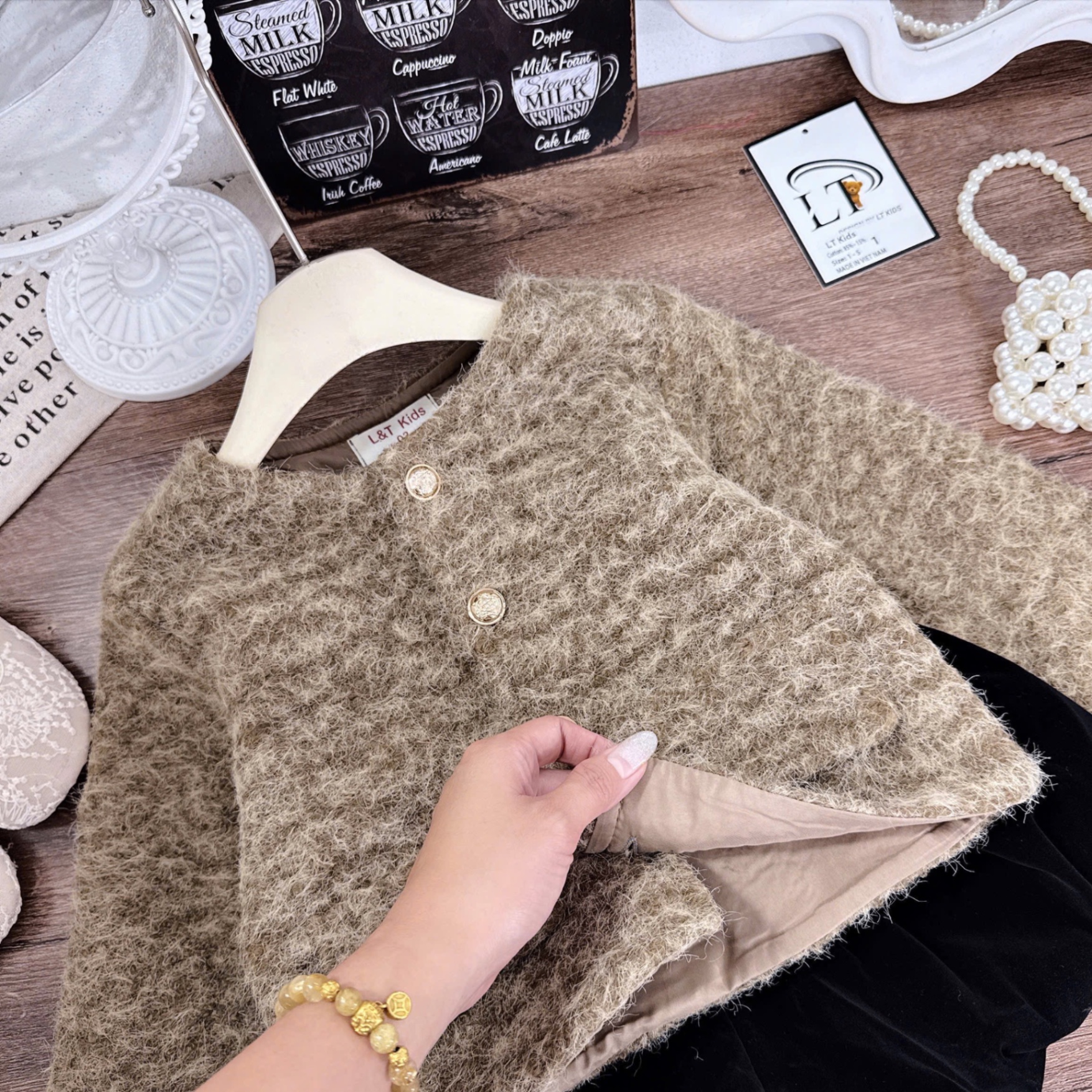 Sét áo dạ nâu quần bồng nhung đen bé gái