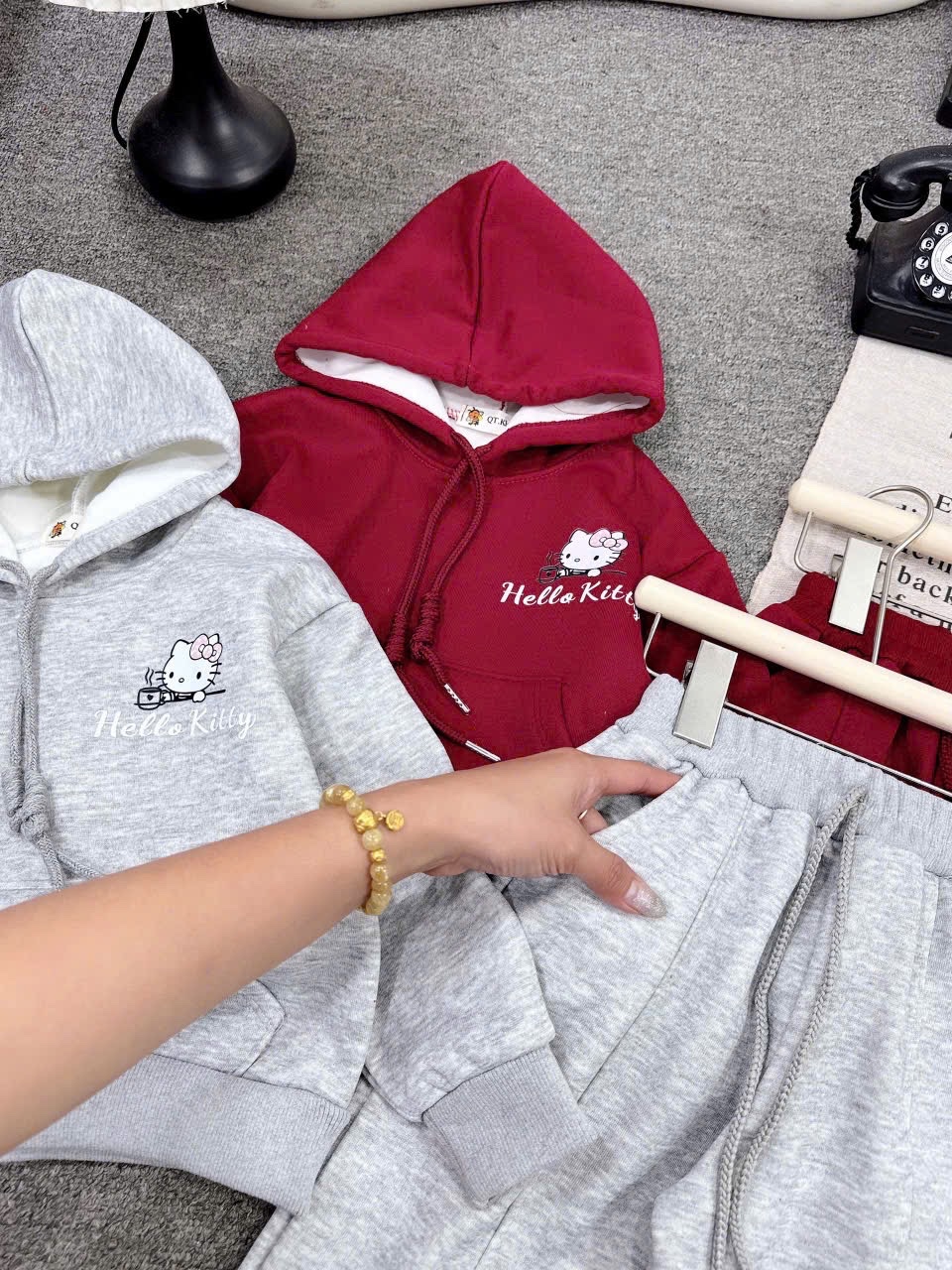 Sét bộ kitty qt lót lông mịn quần xuông bé gái