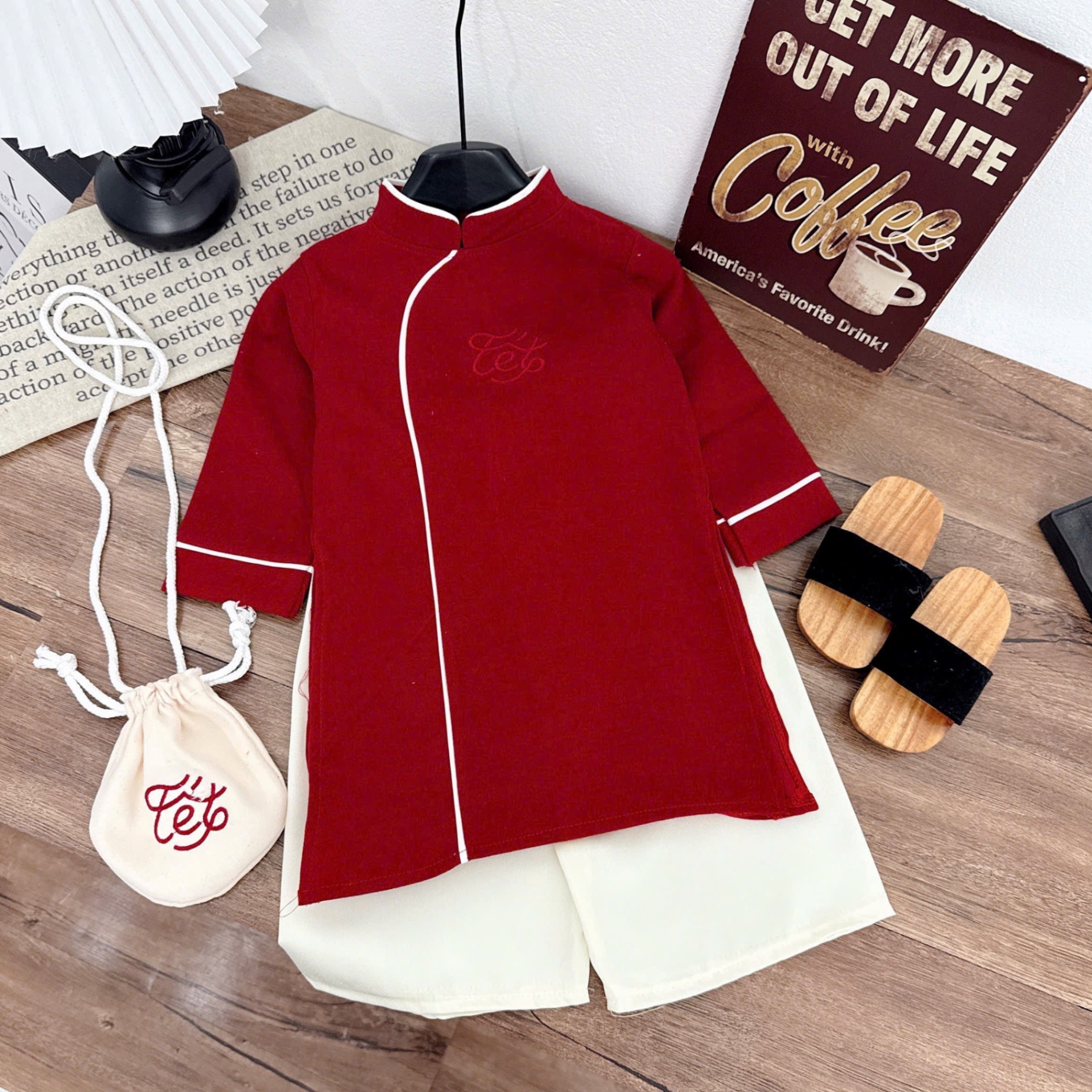 Áo dài bé trai kèm túi tết cho bé trai