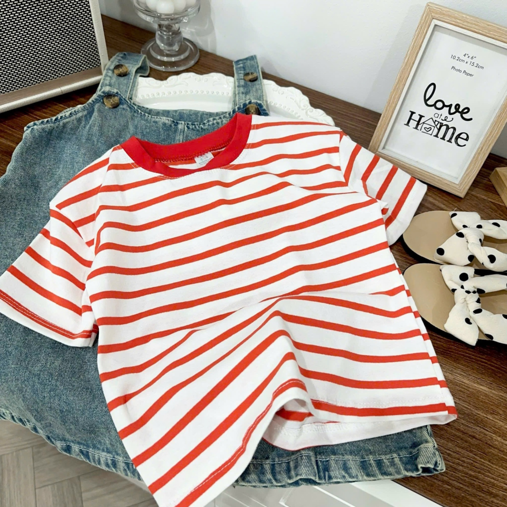 Sét váy bò kèm áo kẻ bé gái