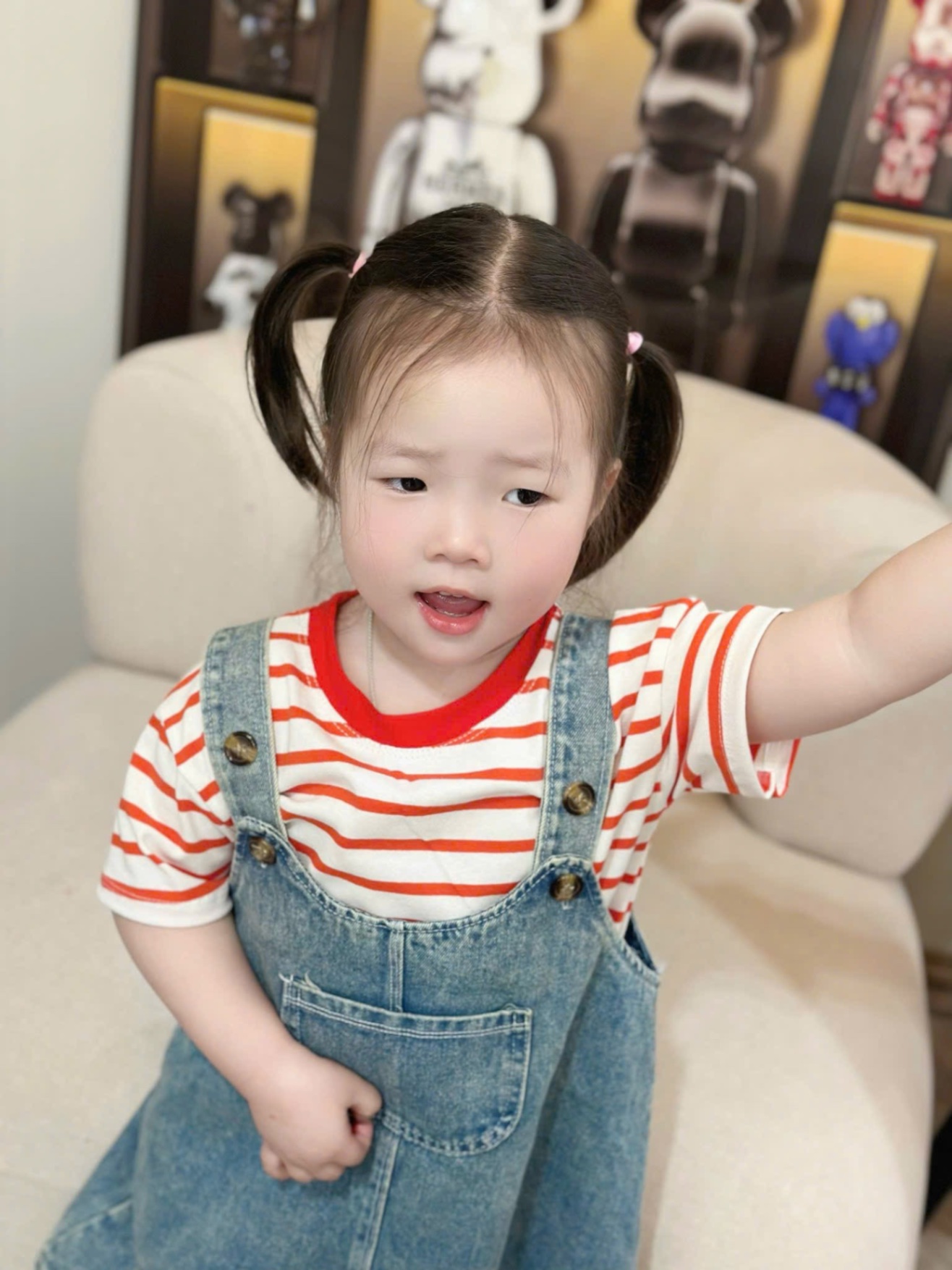 Sét váy bò kèm áo kẻ bé gái