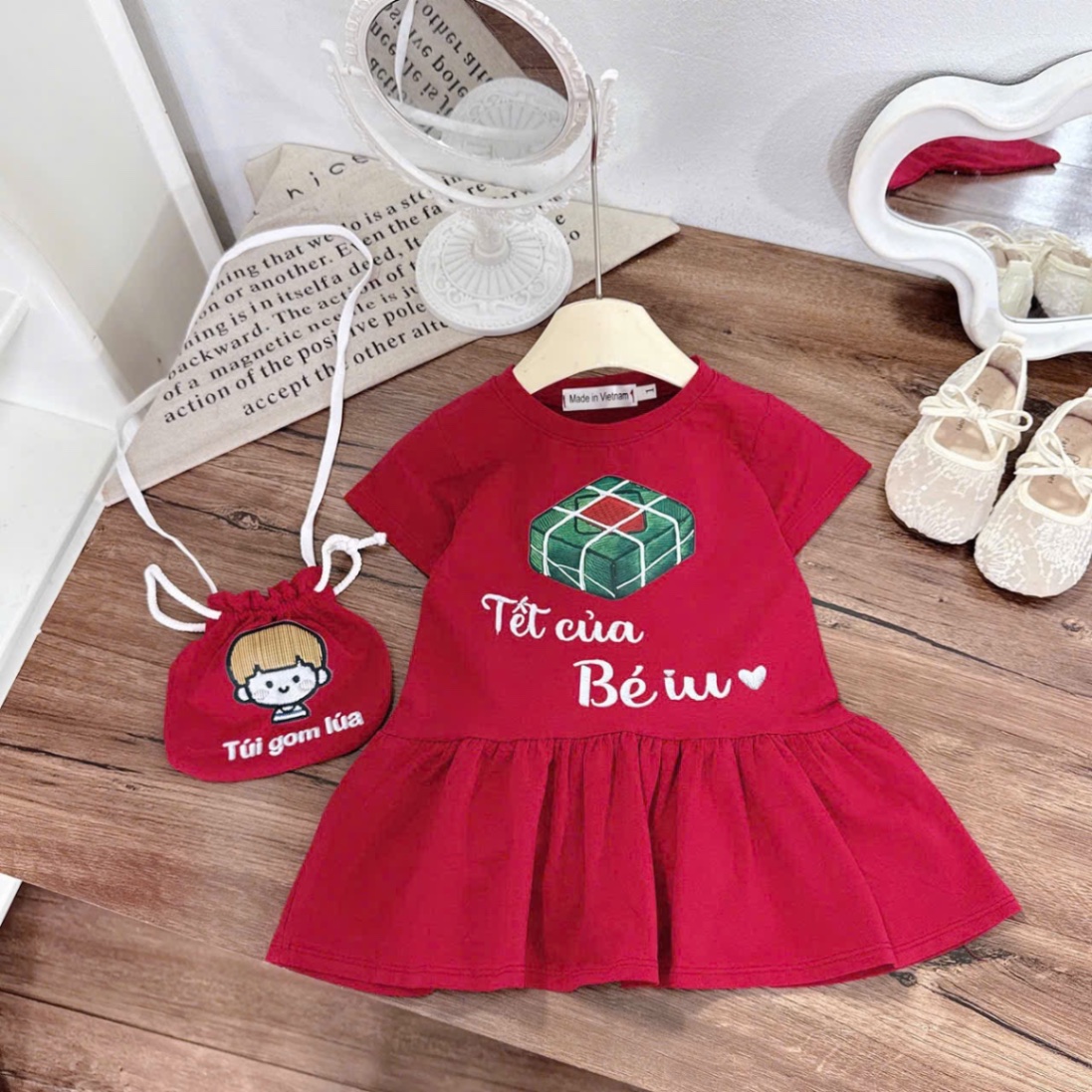 Sét bộ (váy ) đỏ tết bé trai gái