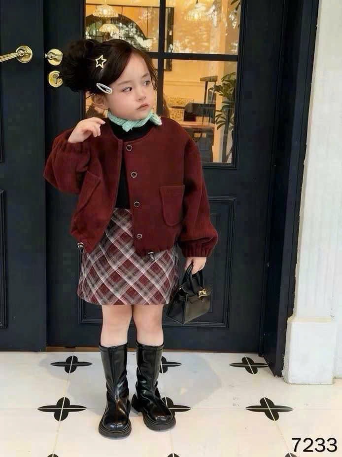 Sét dạ đỏ 3 chi tiết cv kẻ caro bé gái