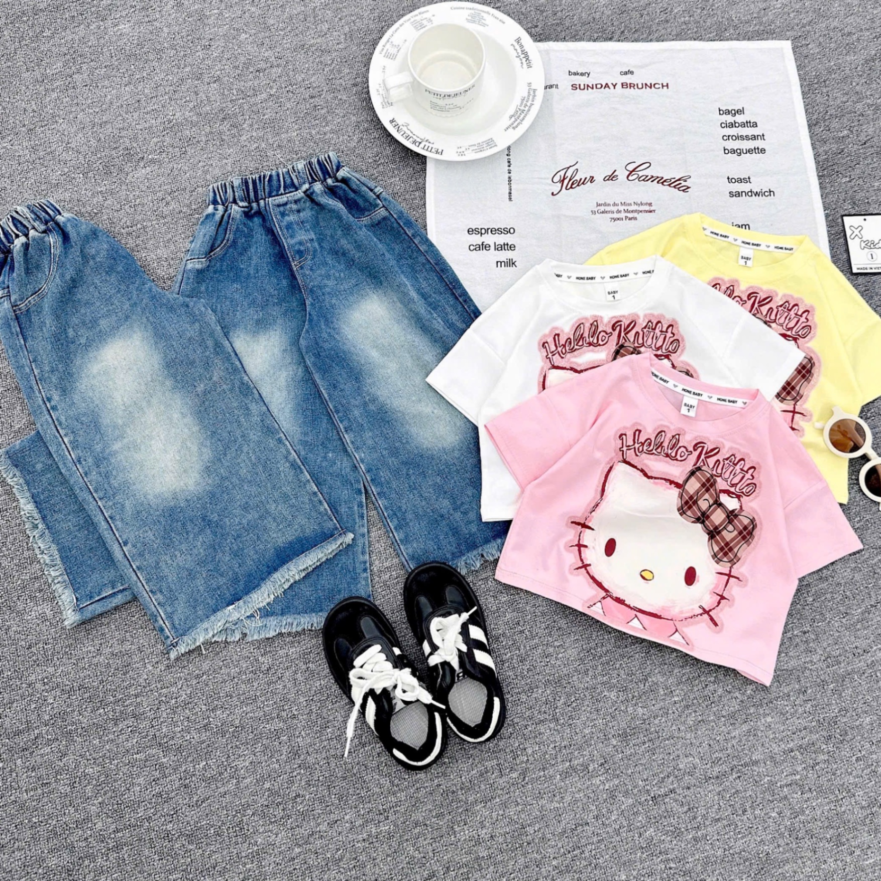 Sét bộ áo kitty quần bò xuông dài bé gái