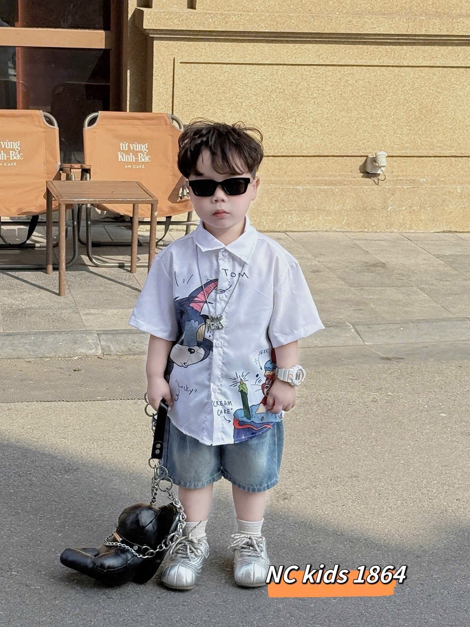 Sét sơ mi hình to quần sooc bò bé trai