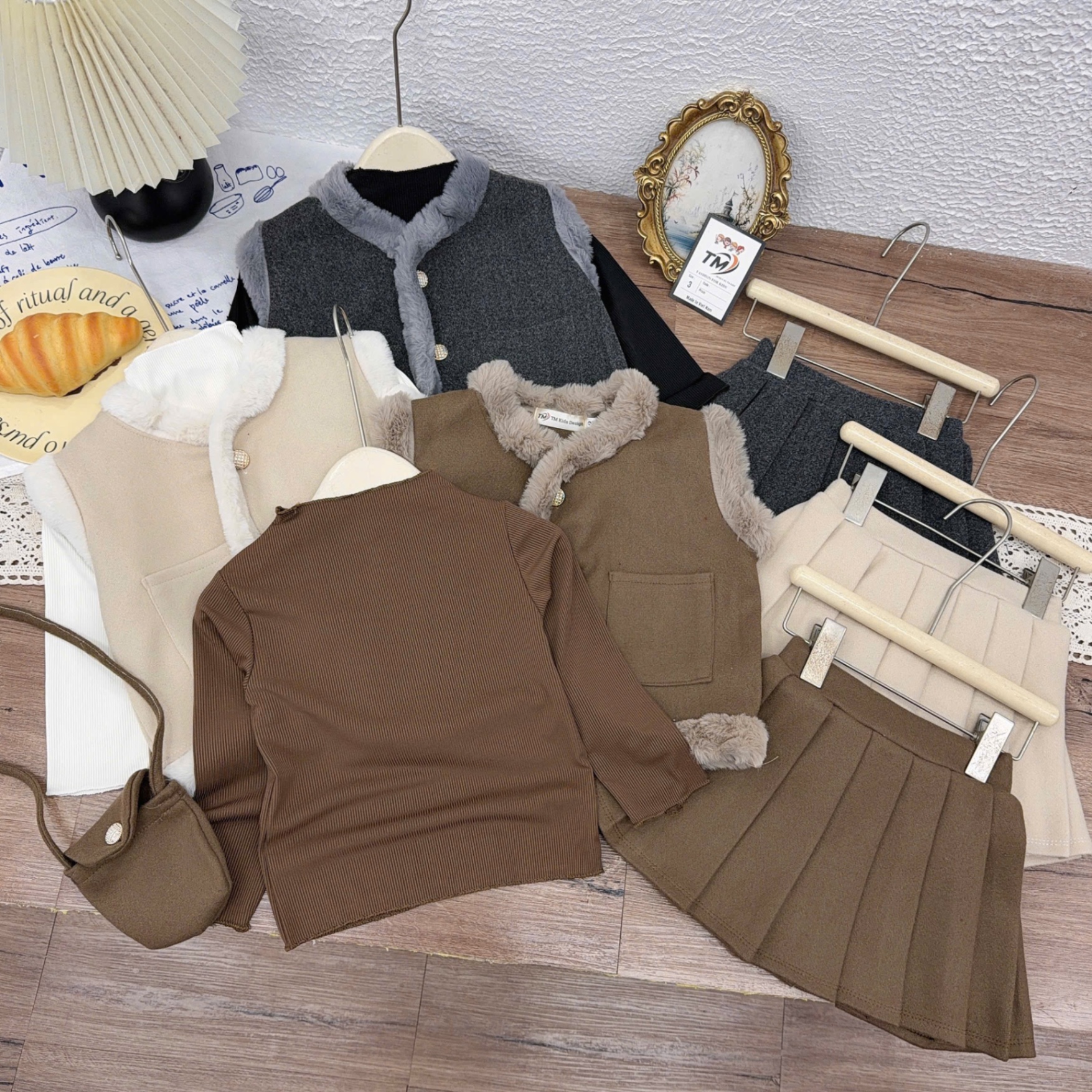 Sét dạ 3 chi tiết viền lông tm bé gái