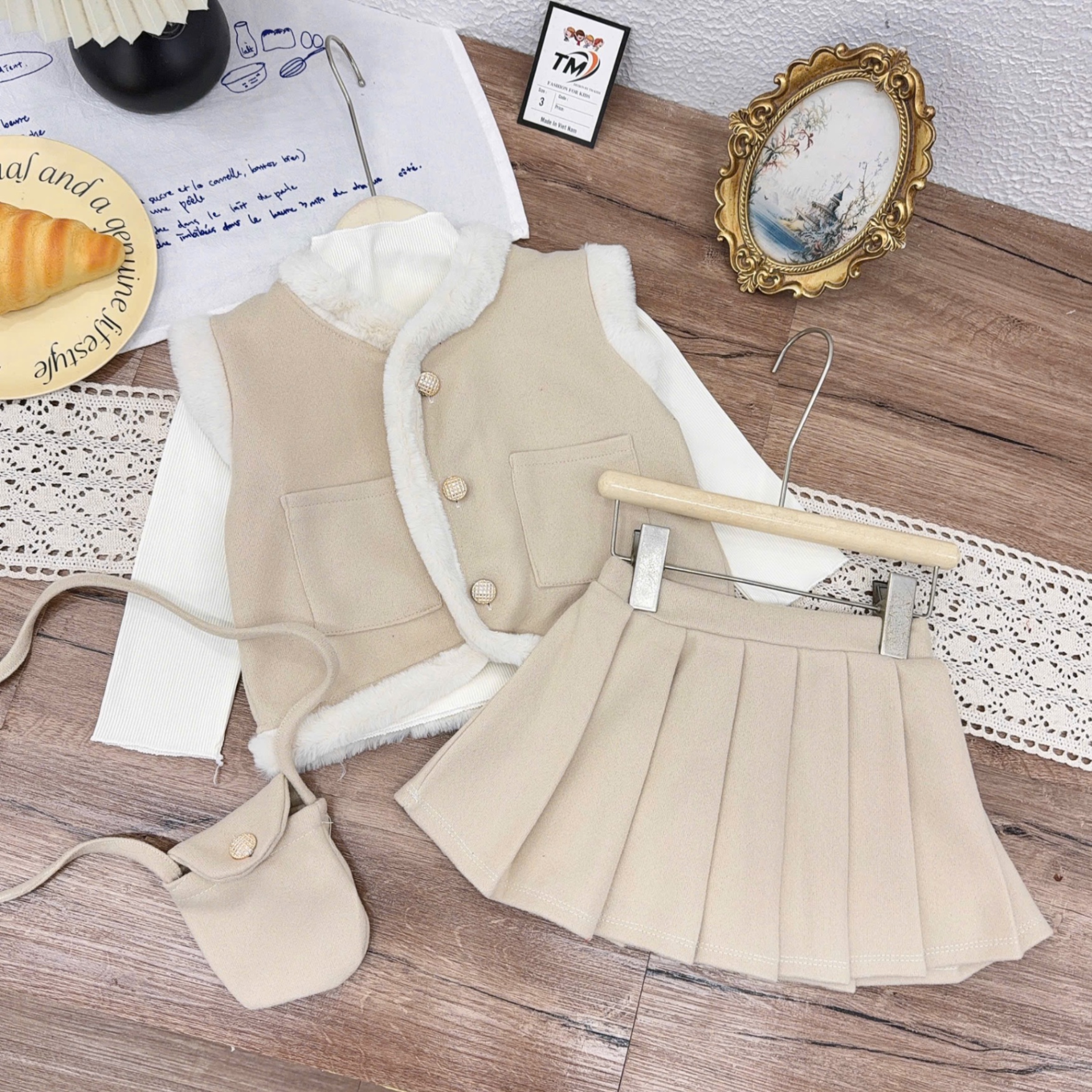 Sét dạ 3 chi tiết viền lông tm bé gái