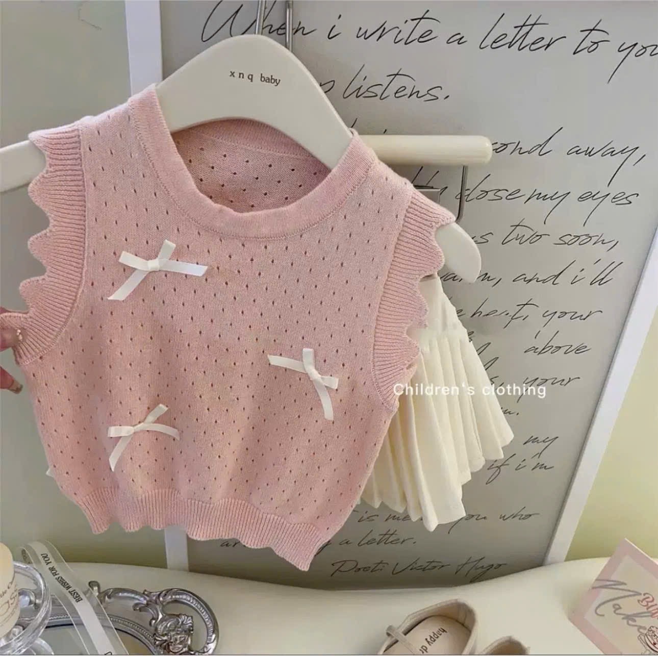 Sét áo hồng cv dập ly bé gái tk