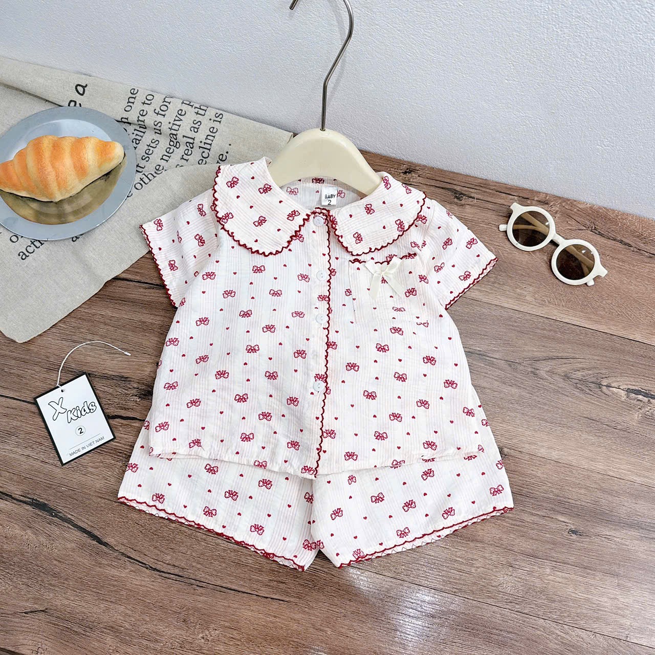 Pizama kitty nơ bé gái