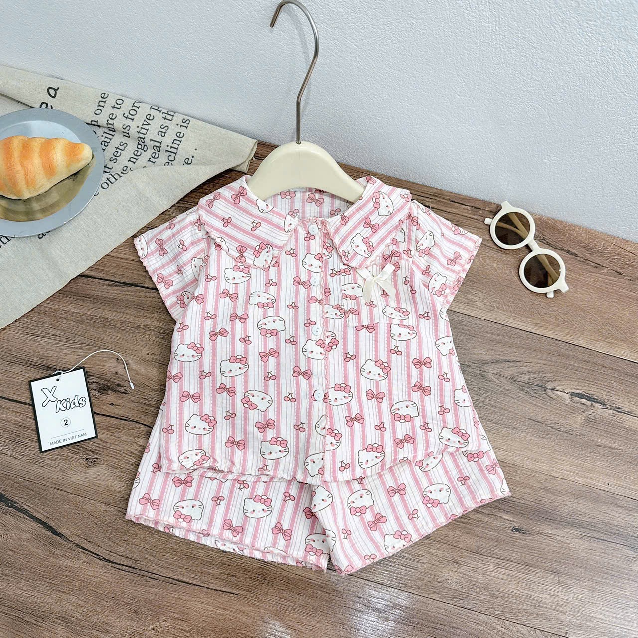 Pizama kitty nơ bé gái