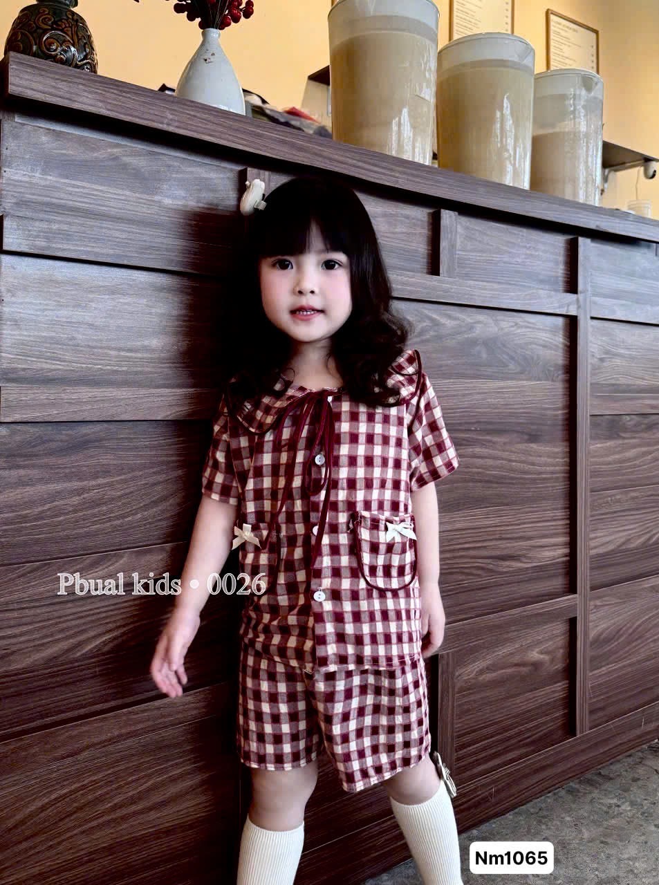 Pzm caro cổ tròn viền bé gái