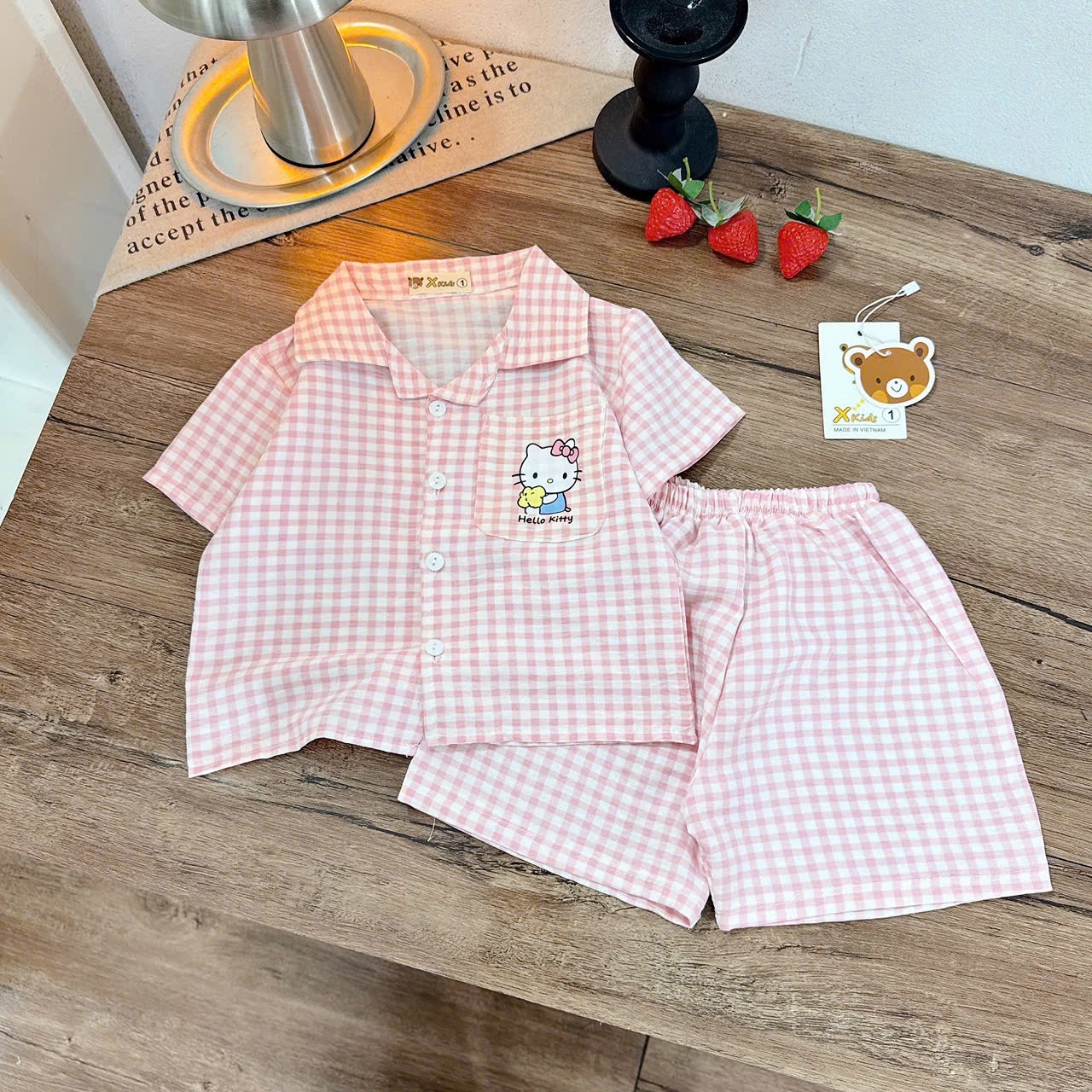 Pzma caro kitty hồng đỏ bé gái