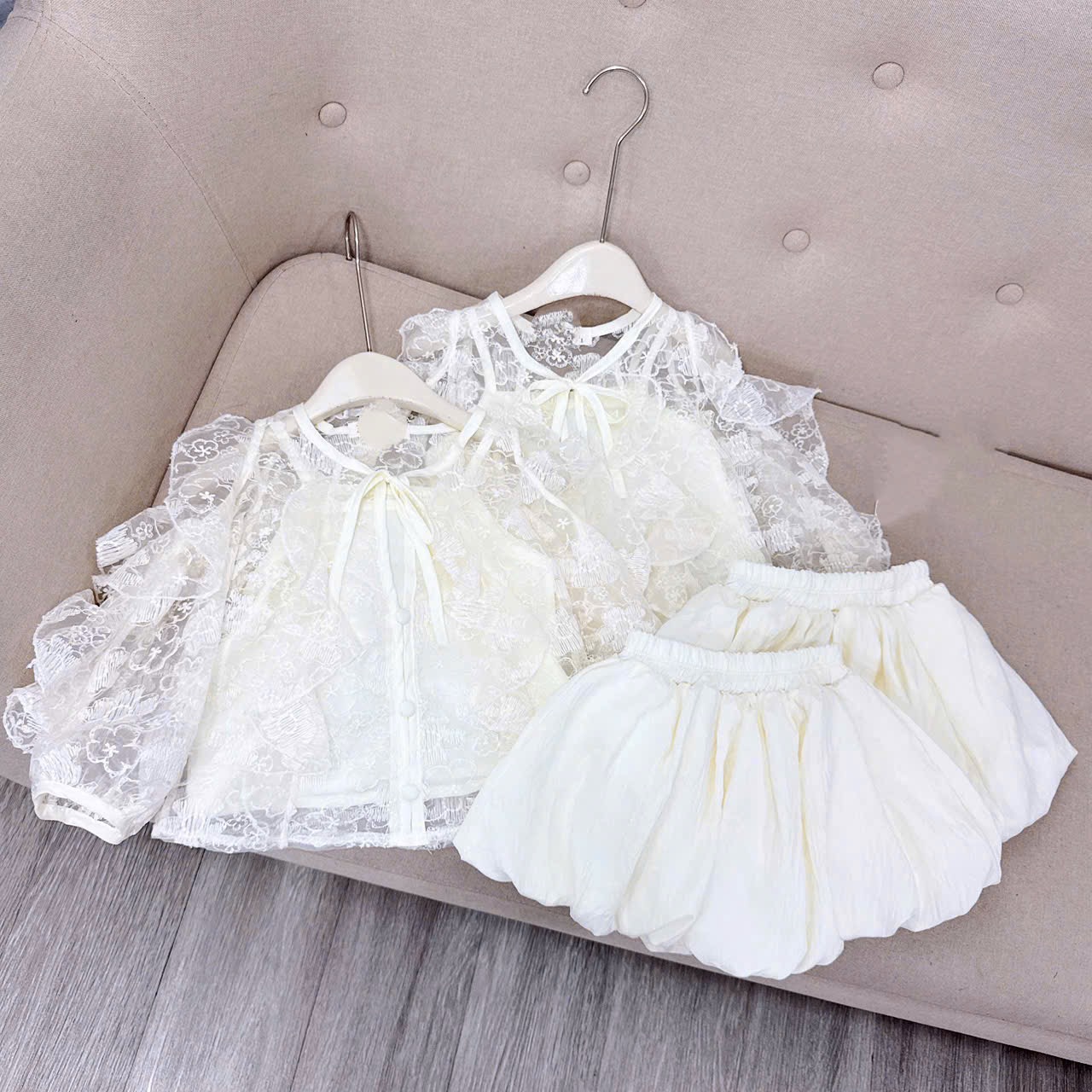 Sét 3 chi tiết ren quần bồng bé gái