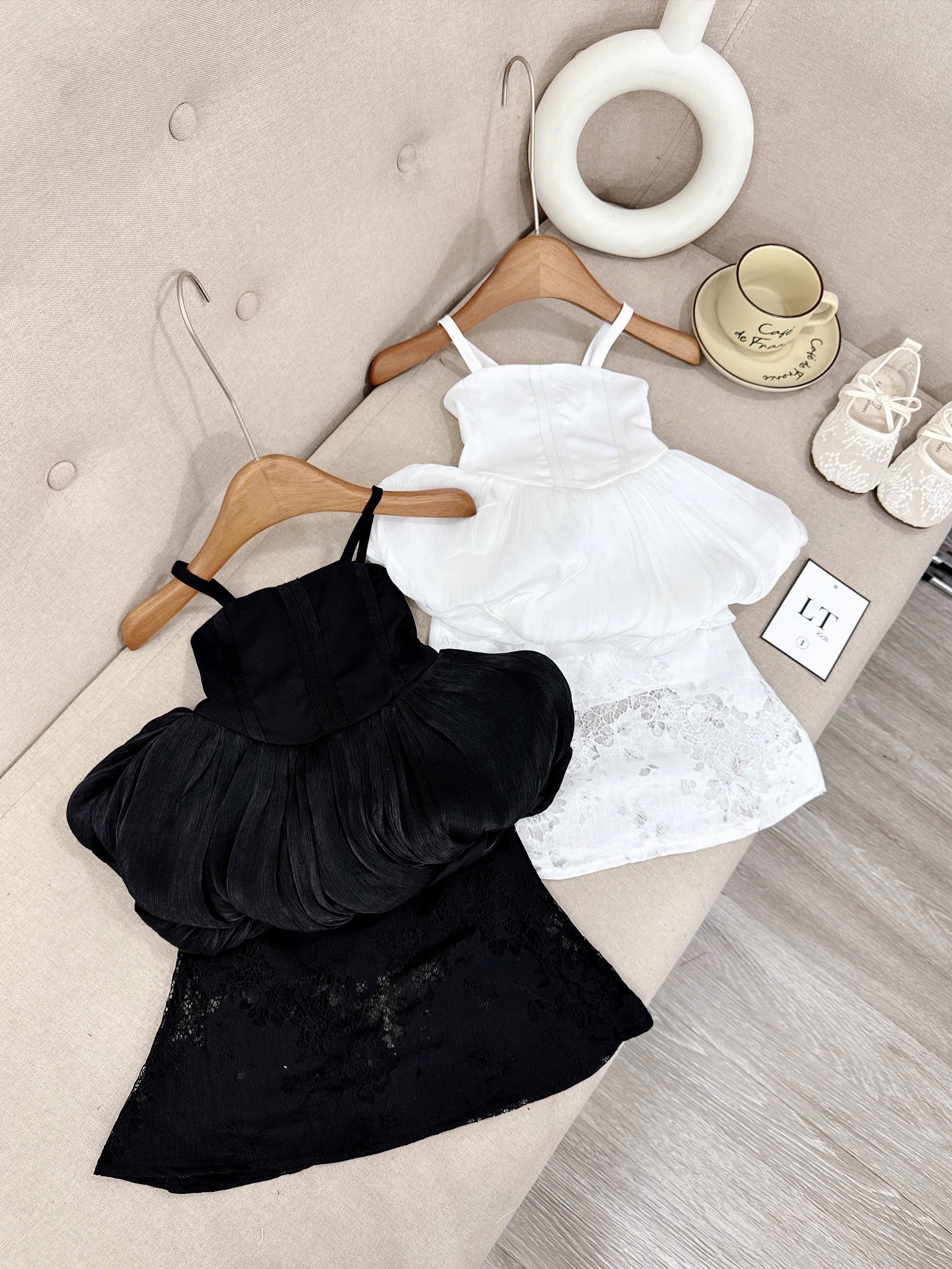 Sét áo 2 dây thân bồng cv ren bé gái