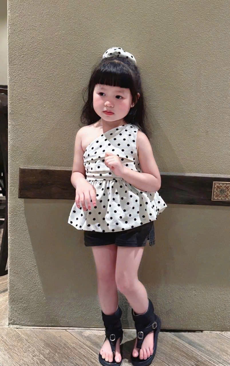 Sét áo bi quần soocj jean đen bé gai