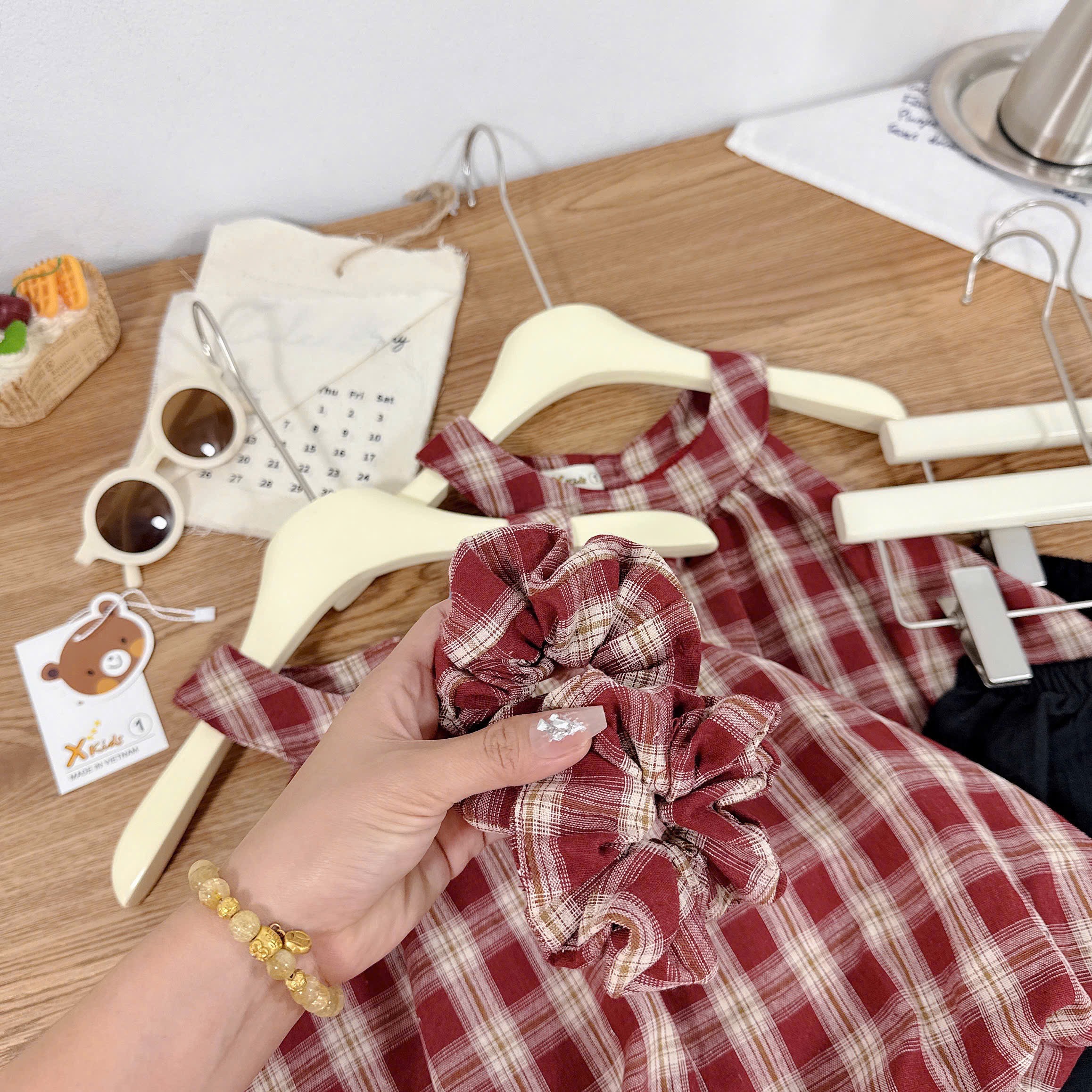 Sét áo caro 2 dây bồng quần đũi bèo bé gái