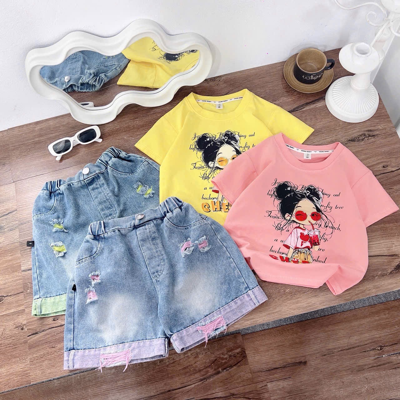 Sét áo cô bé tóc túm quần sooc bò bé gái