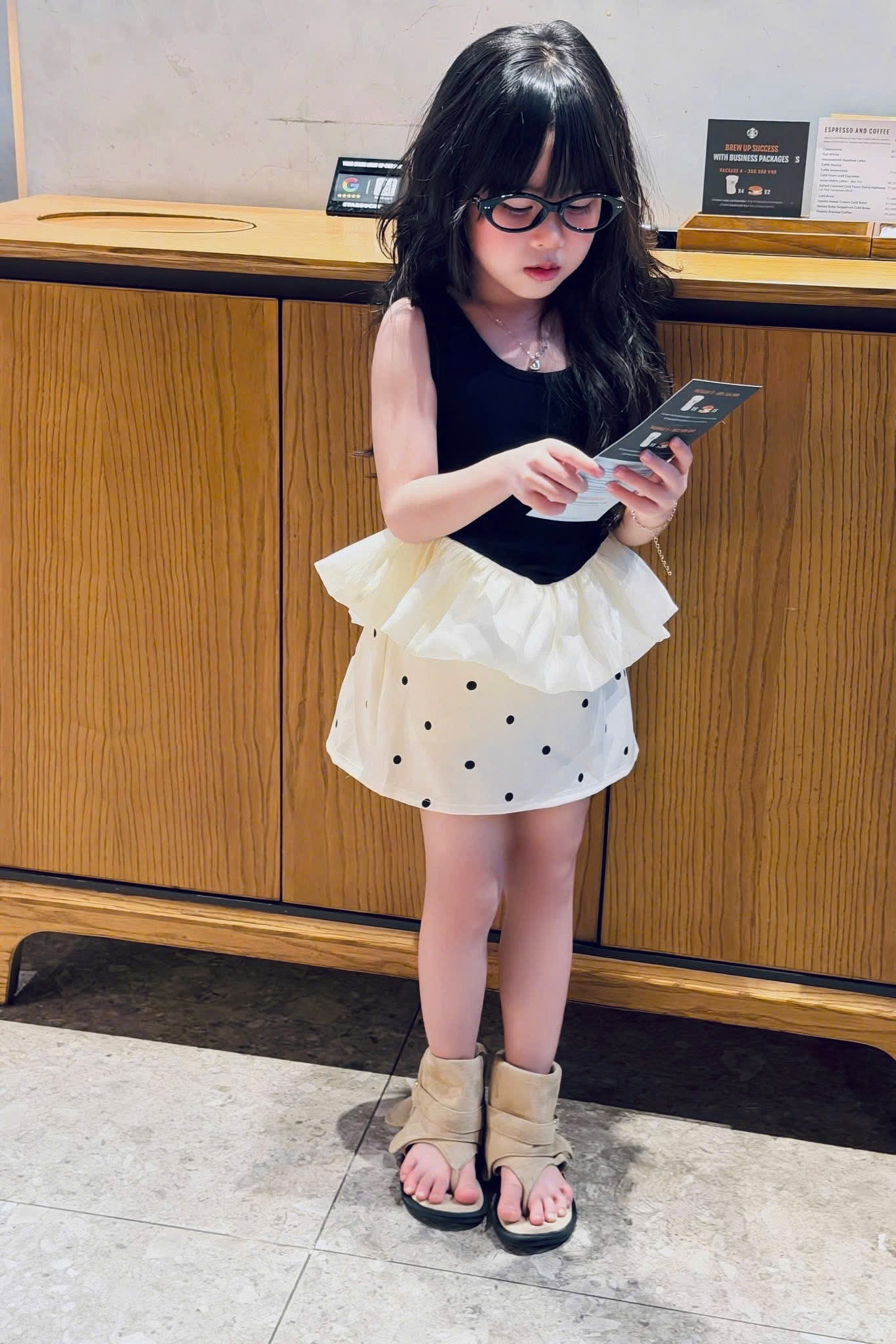 Sét áo cotton phối bèo cv chấm bi bé gái