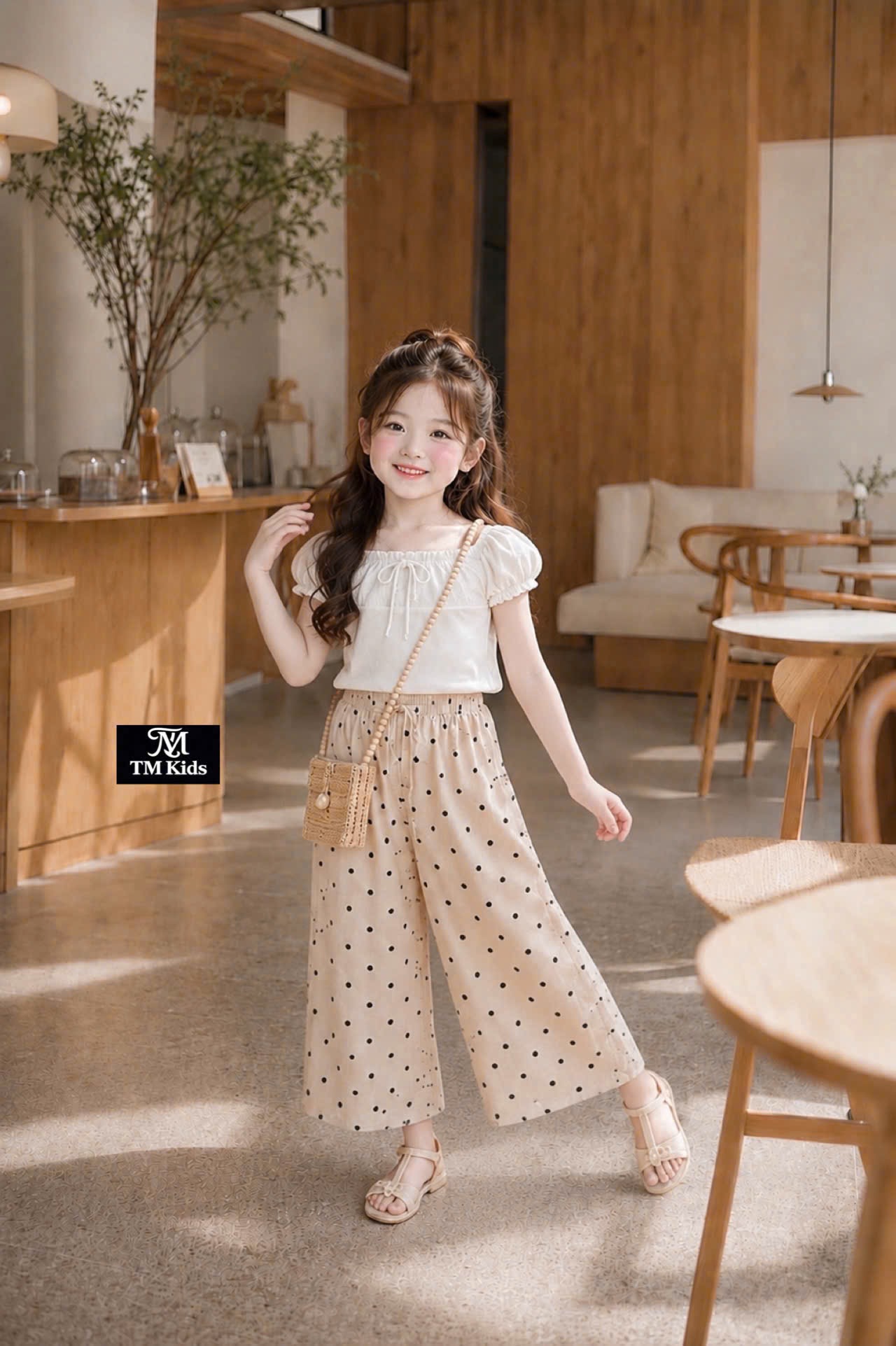 Sét áo cotton phối ren quần xuông bi tm bé gái