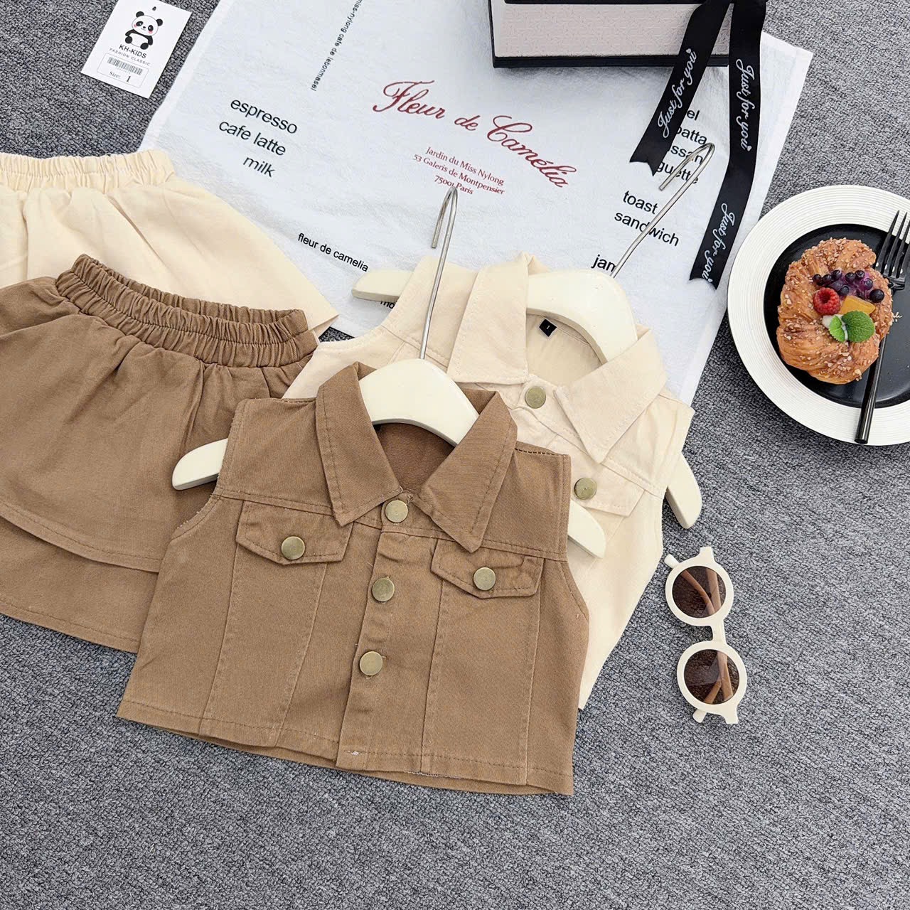 Sét áo croptop kaki cv tầng bé gái