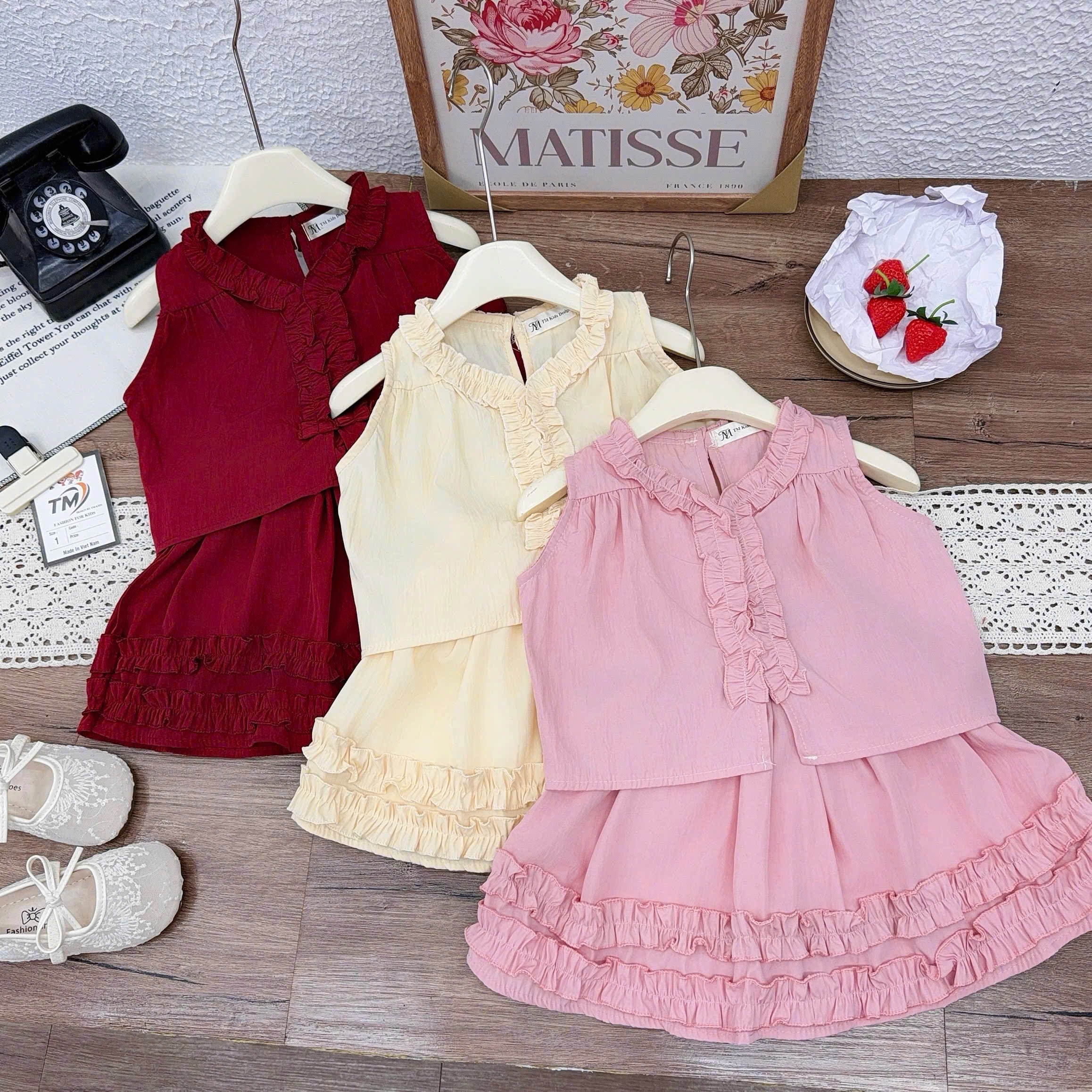 Sét áo croptop viền bèo cv tm bé gái