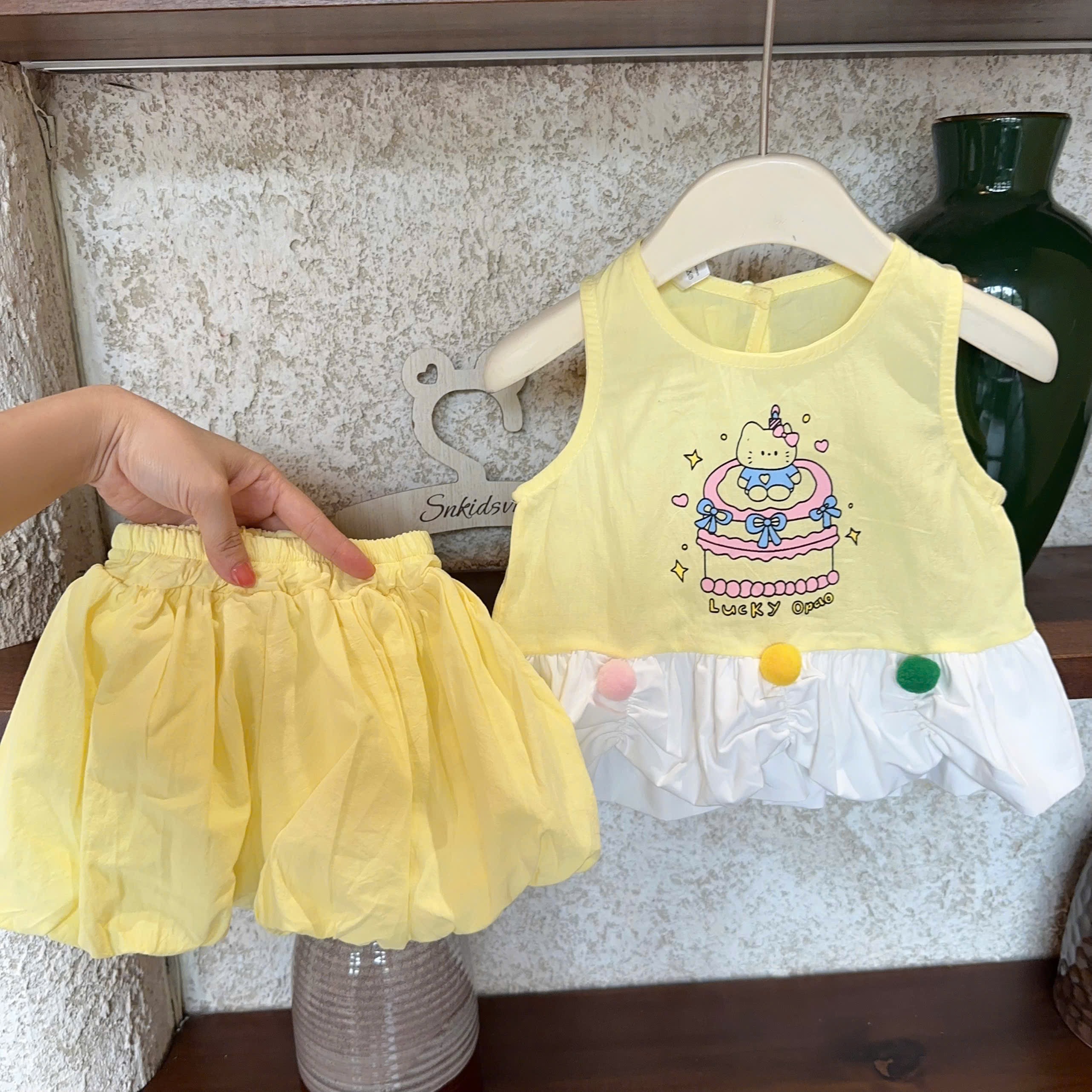 Sét áo đũi hồng vàng quần bồng sn bé gái