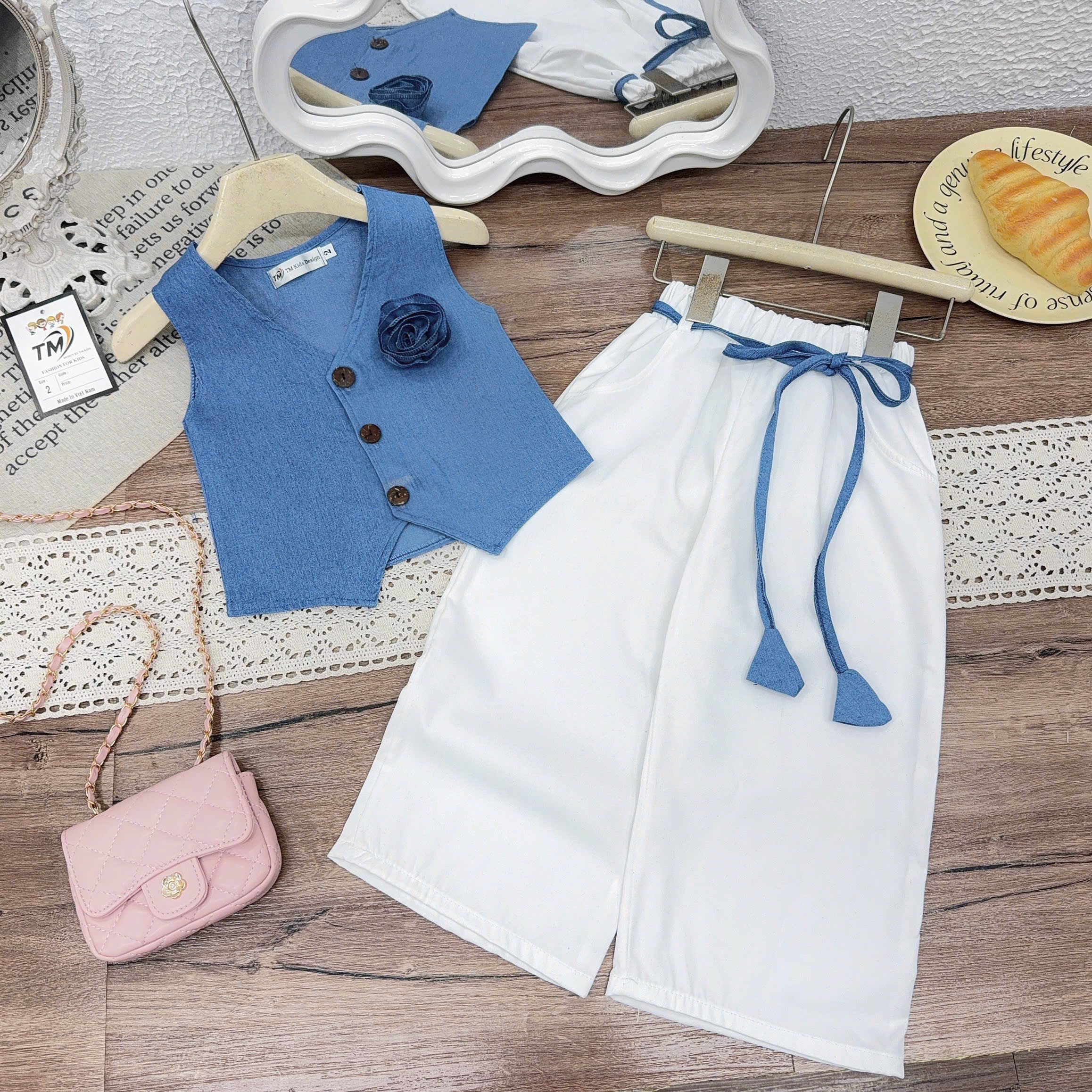 Sét áo gile quần xuông trắng bé gái*****