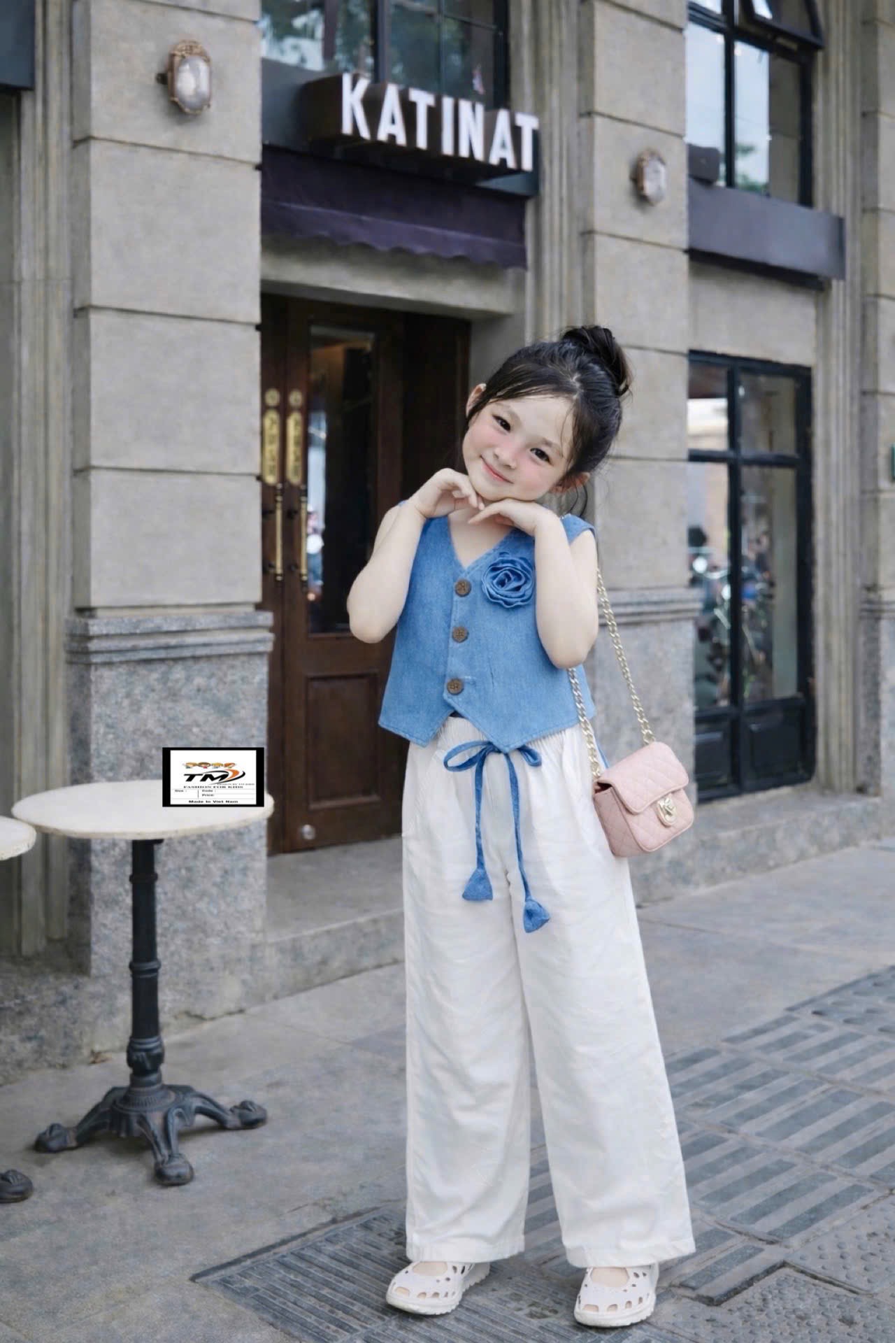 Sét áo gile quần xuông trắng bé gái*****