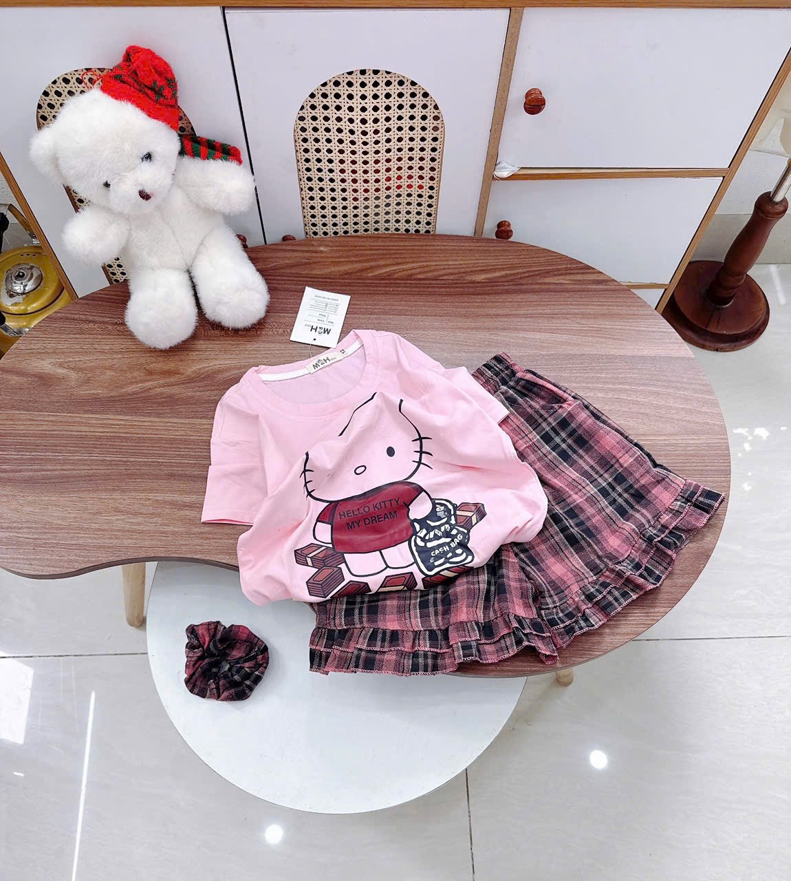 Sét áo kitty quần caro bèo bé gái mh