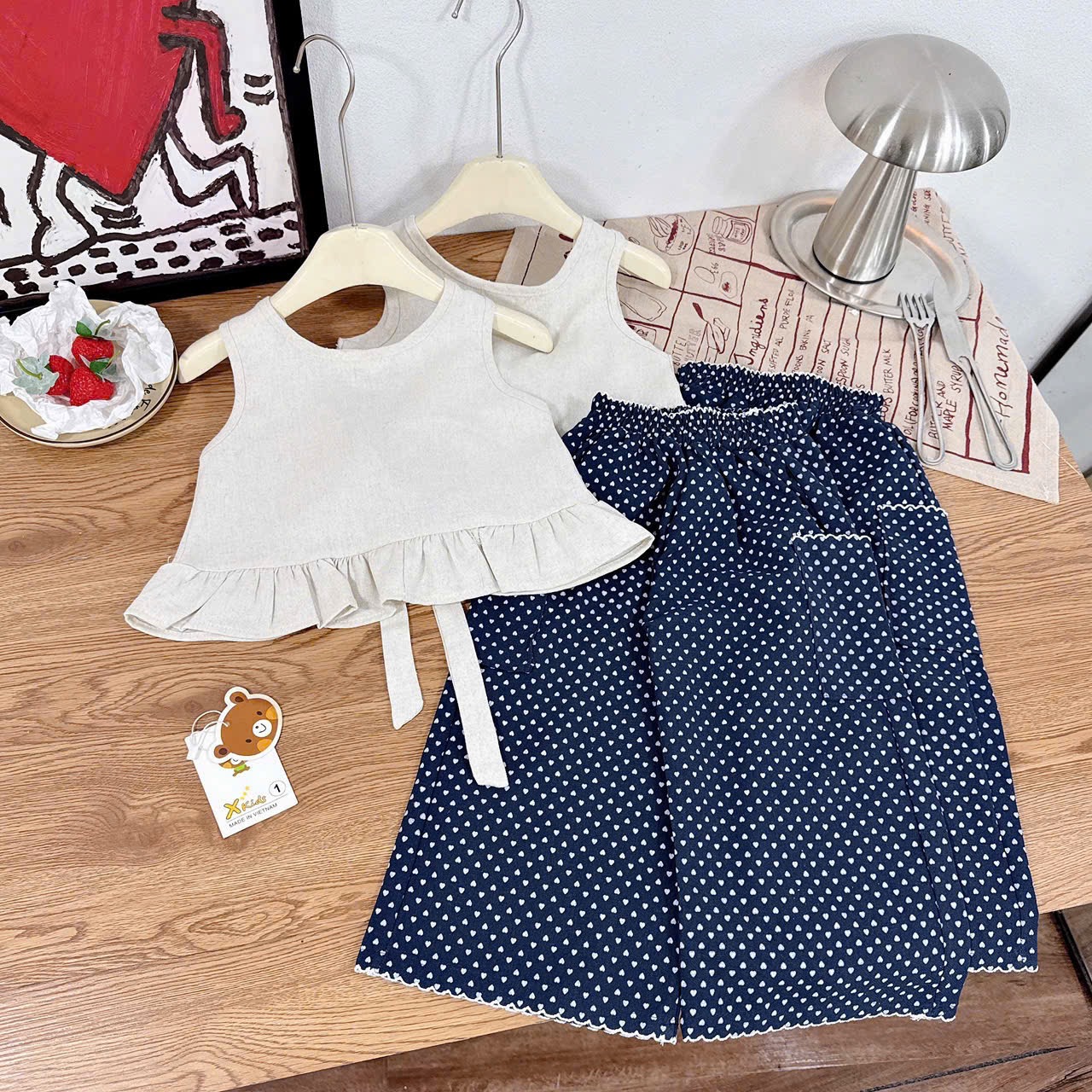 Sét áo nơ sau quần tim xanh bé gái