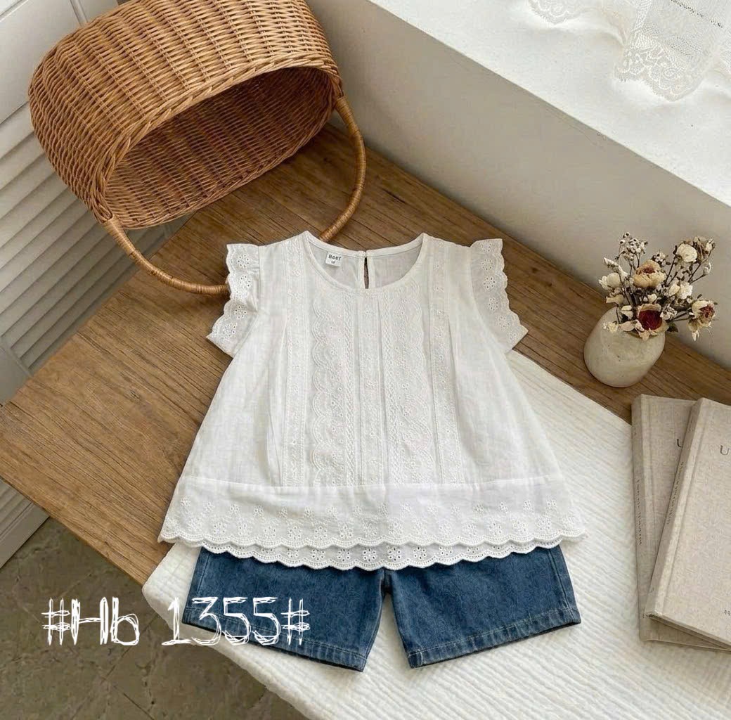 Sét áo ren trắng quần bò ống lỡ bé gái