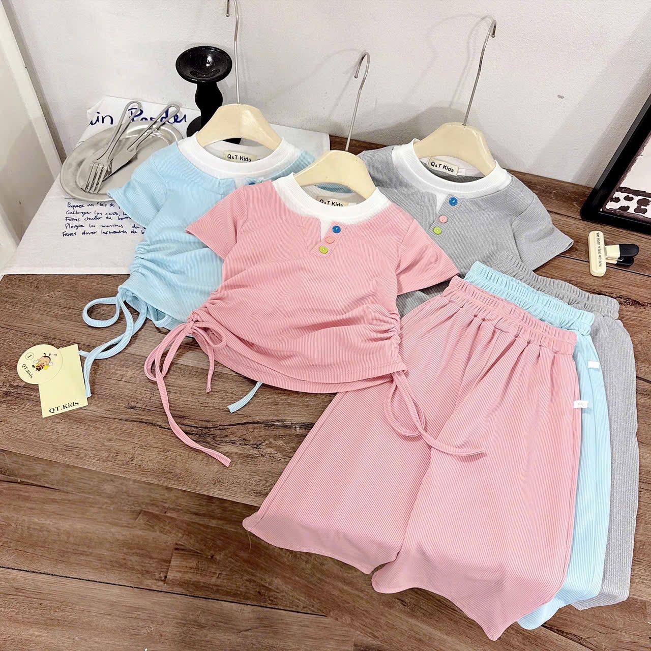 Sét áo tăm rút sườn quần xuông bé gái