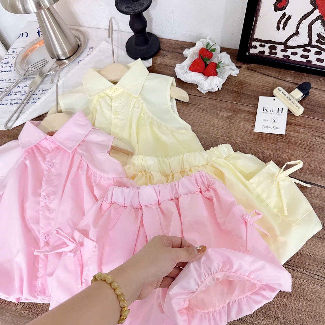 Sét áo thân bồng quần bí bé gái