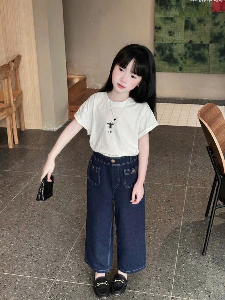 Sét áo trắng cd quần bò xuông dài bé gái