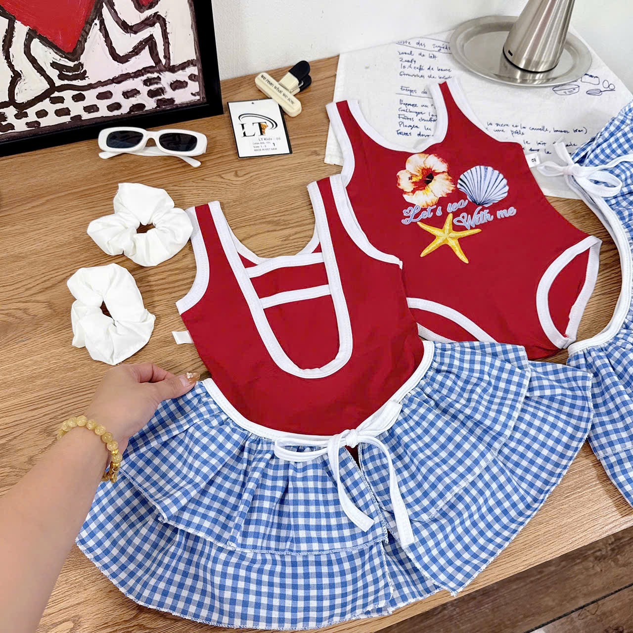 Sét bikini kèm cv caro bé gái